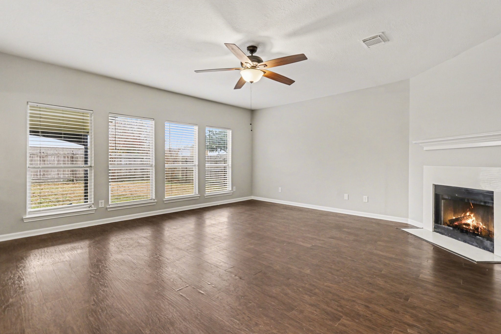 4502 Marquis Avenue Property Photo 2