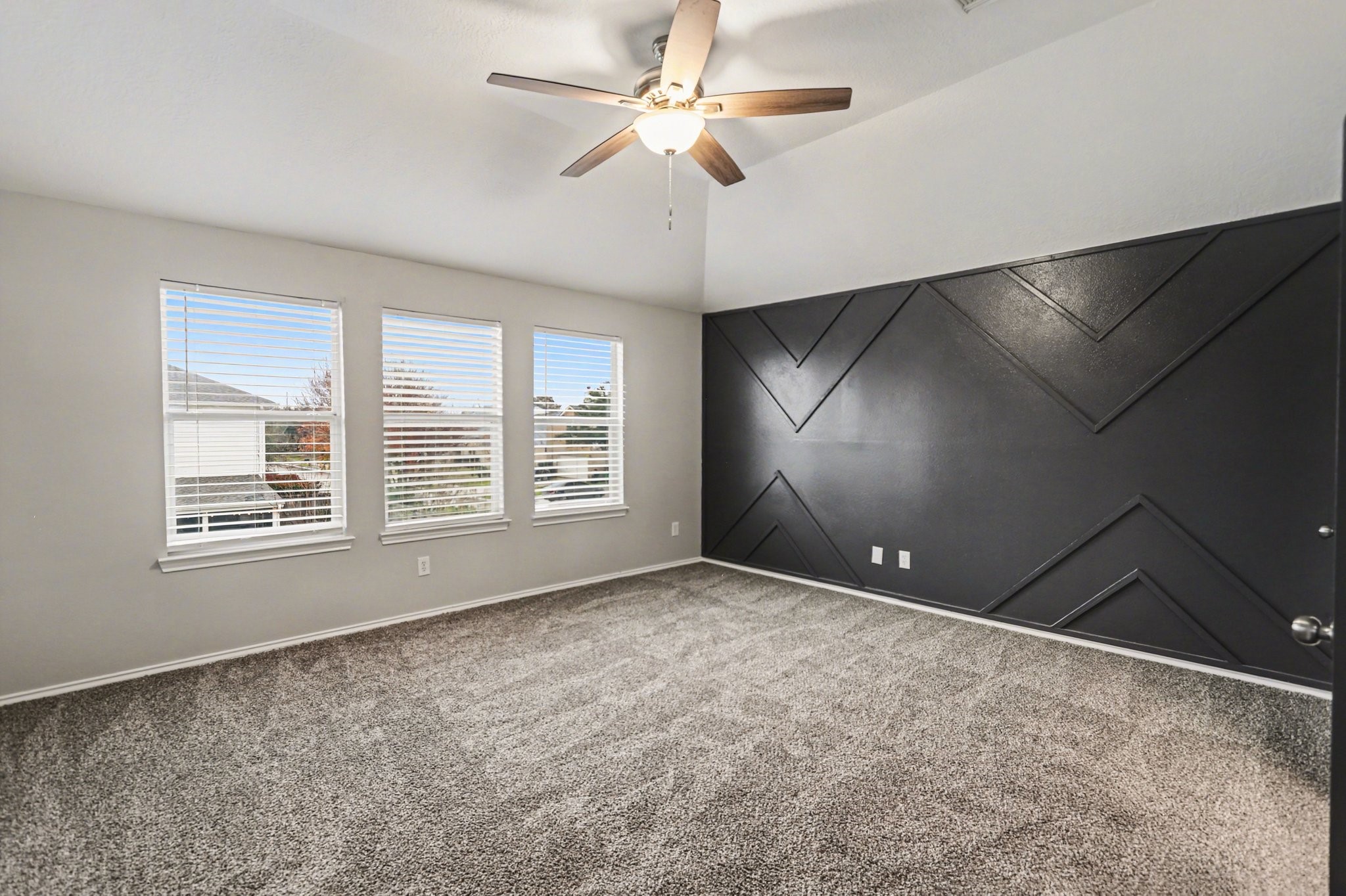 4502 Marquis Avenue Property Photo 6