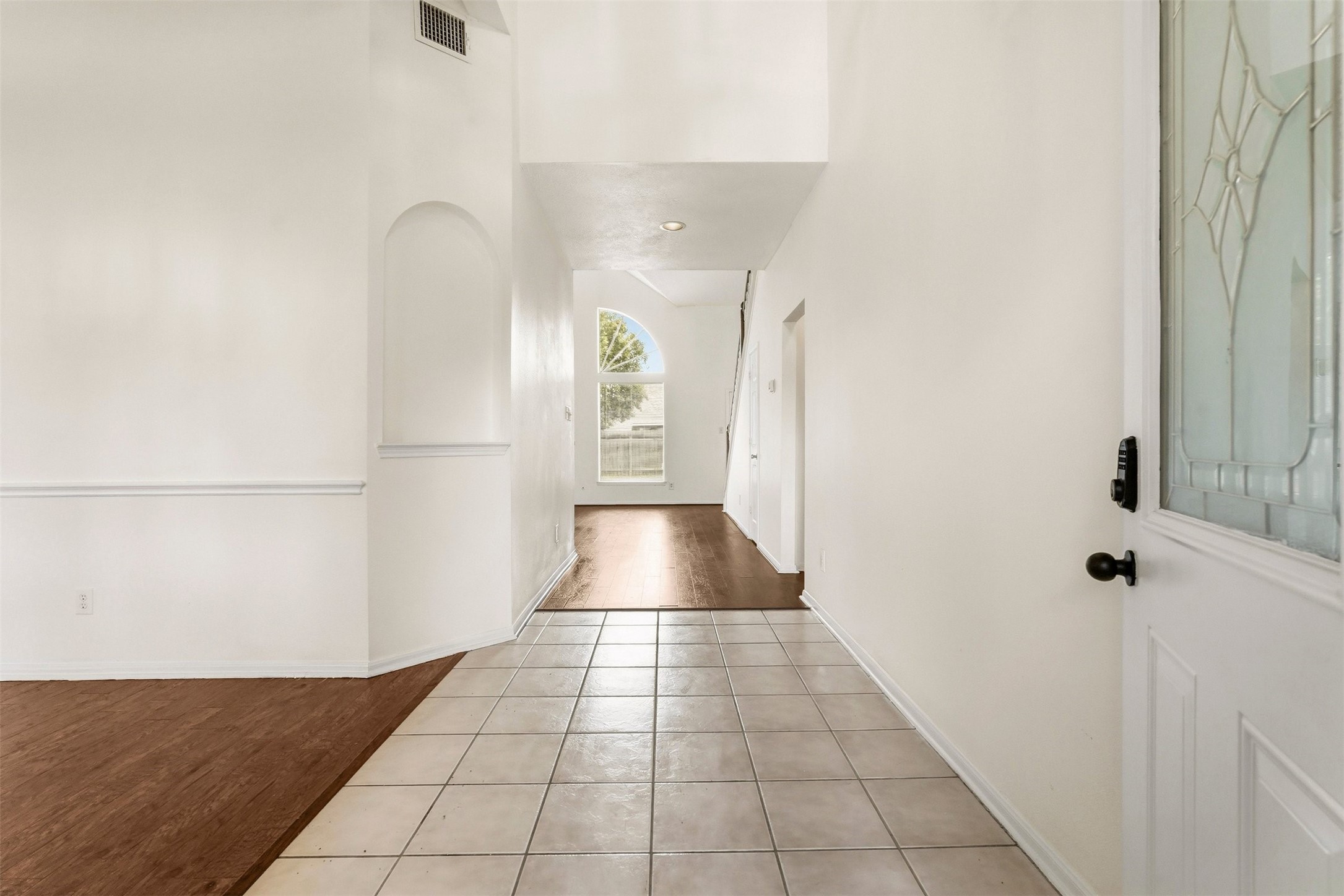 9322 Eaglewood Glen Trail Property Photo 3