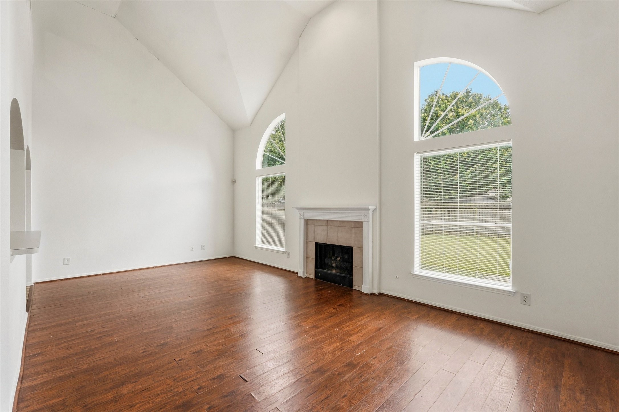 9322 Eaglewood Glen Trail Property Photo 5