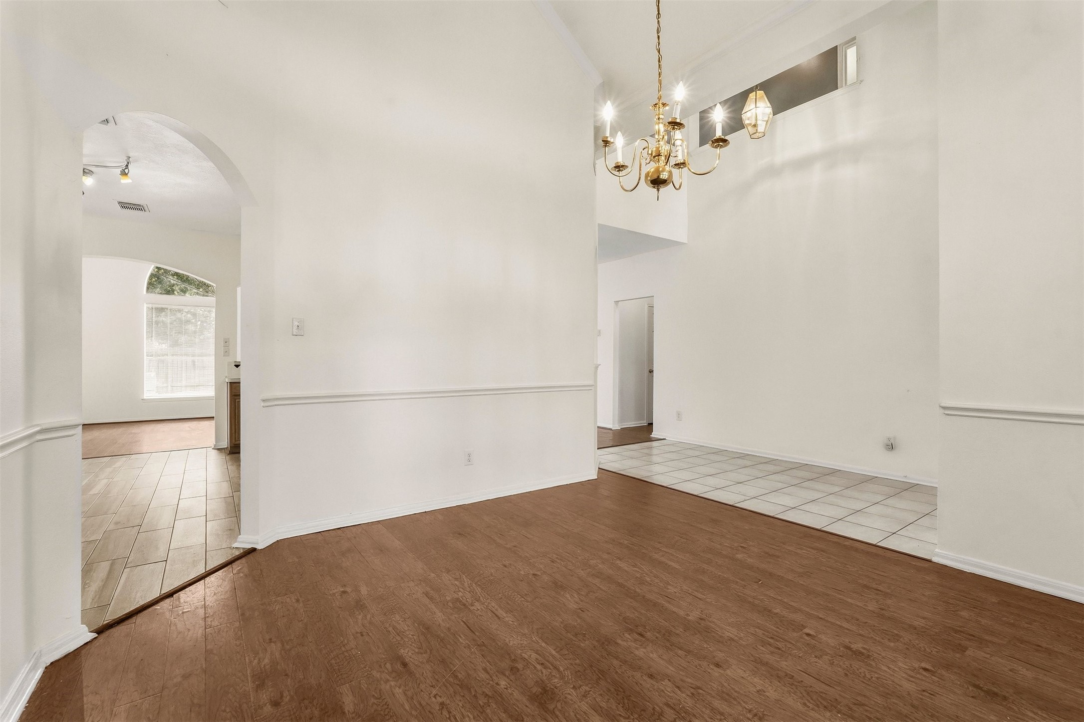 9322 Eaglewood Glen Trail Property Photo 8