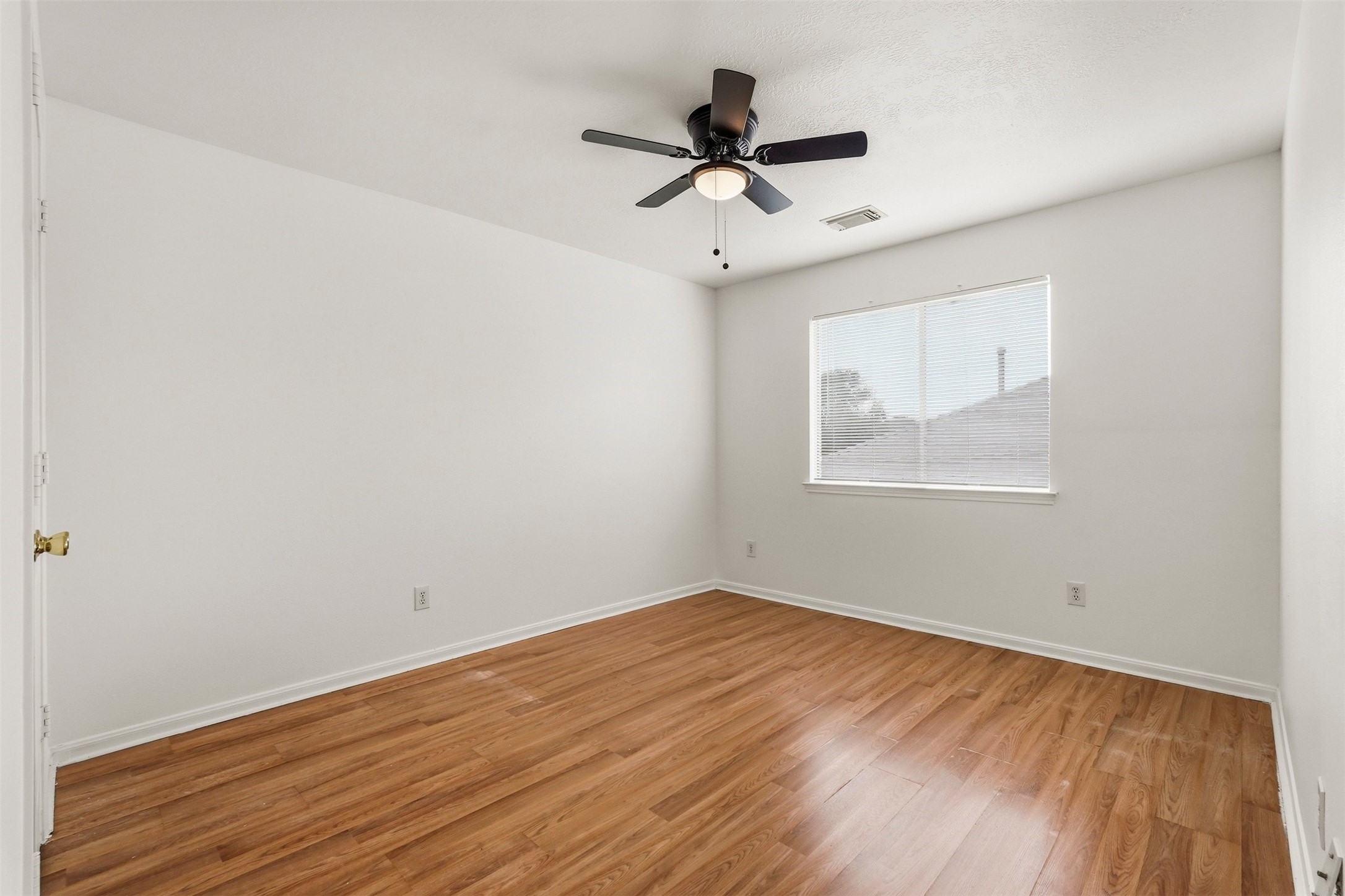9322 Eaglewood Glen Trail Property Photo 22