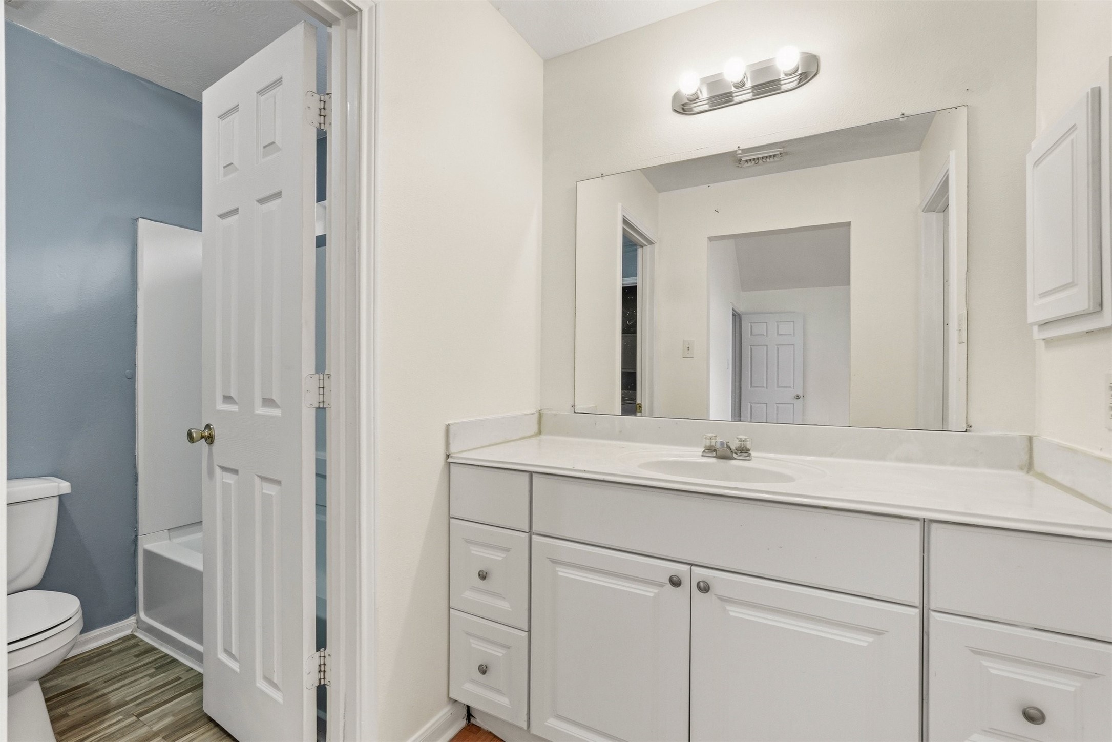 9322 Eaglewood Glen Trail Property Photo 27