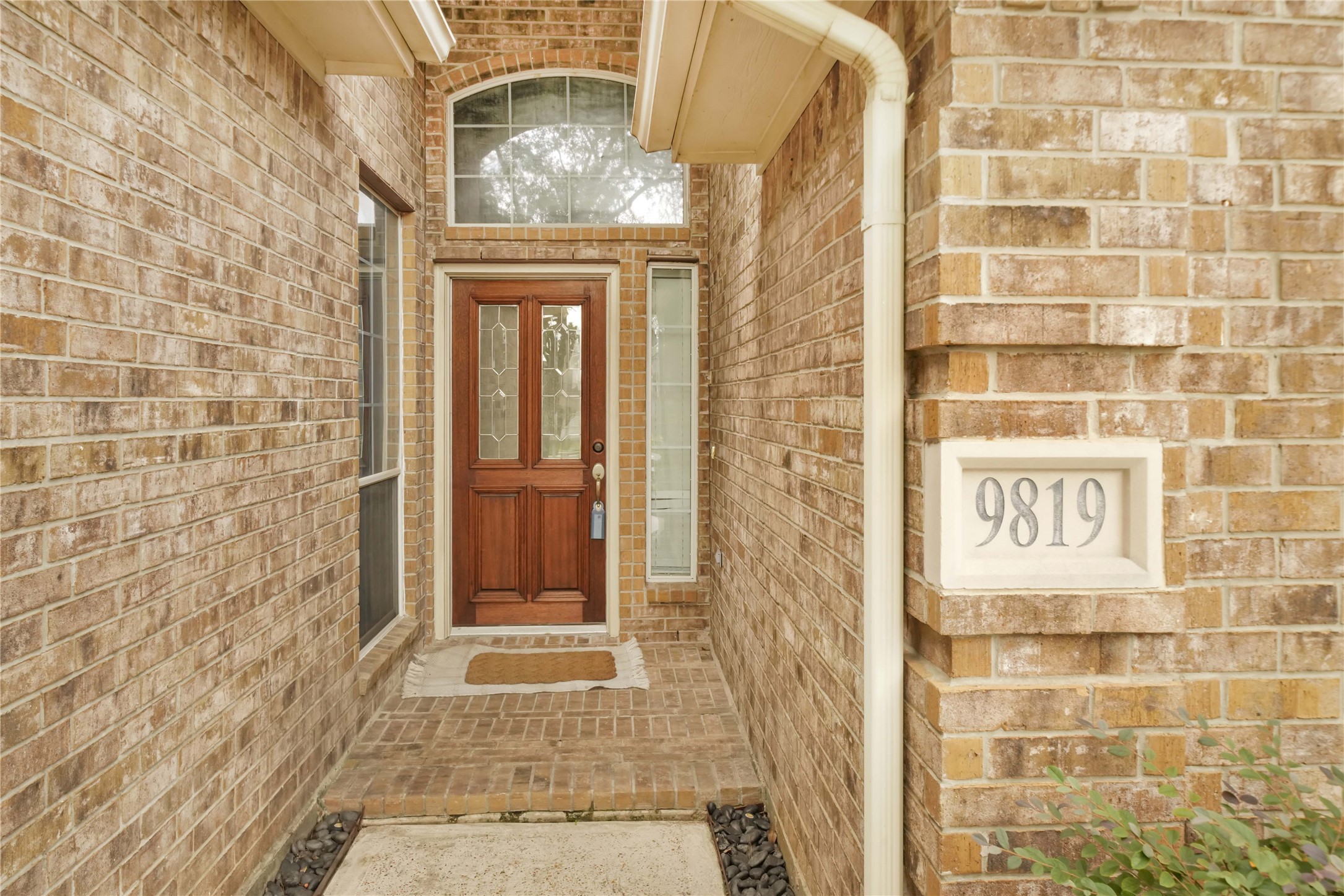 9819 Brilliant Lake Drive Property Photo 2