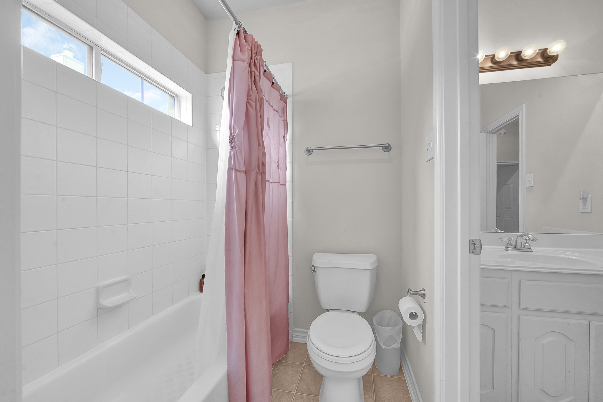 9819 Brilliant Lake Drive Property Photo 24