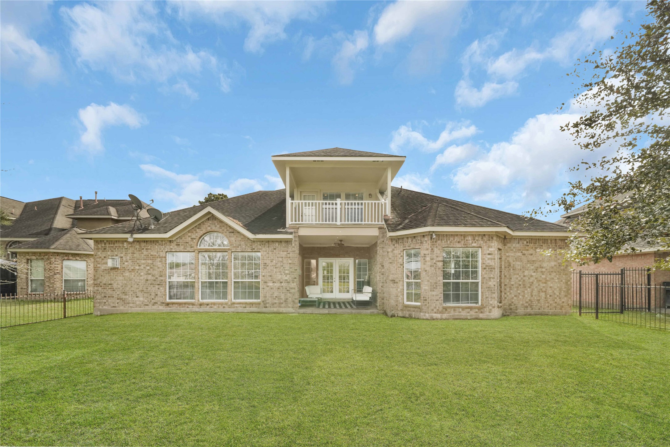9819 Brilliant Lake Drive Property Photo 31