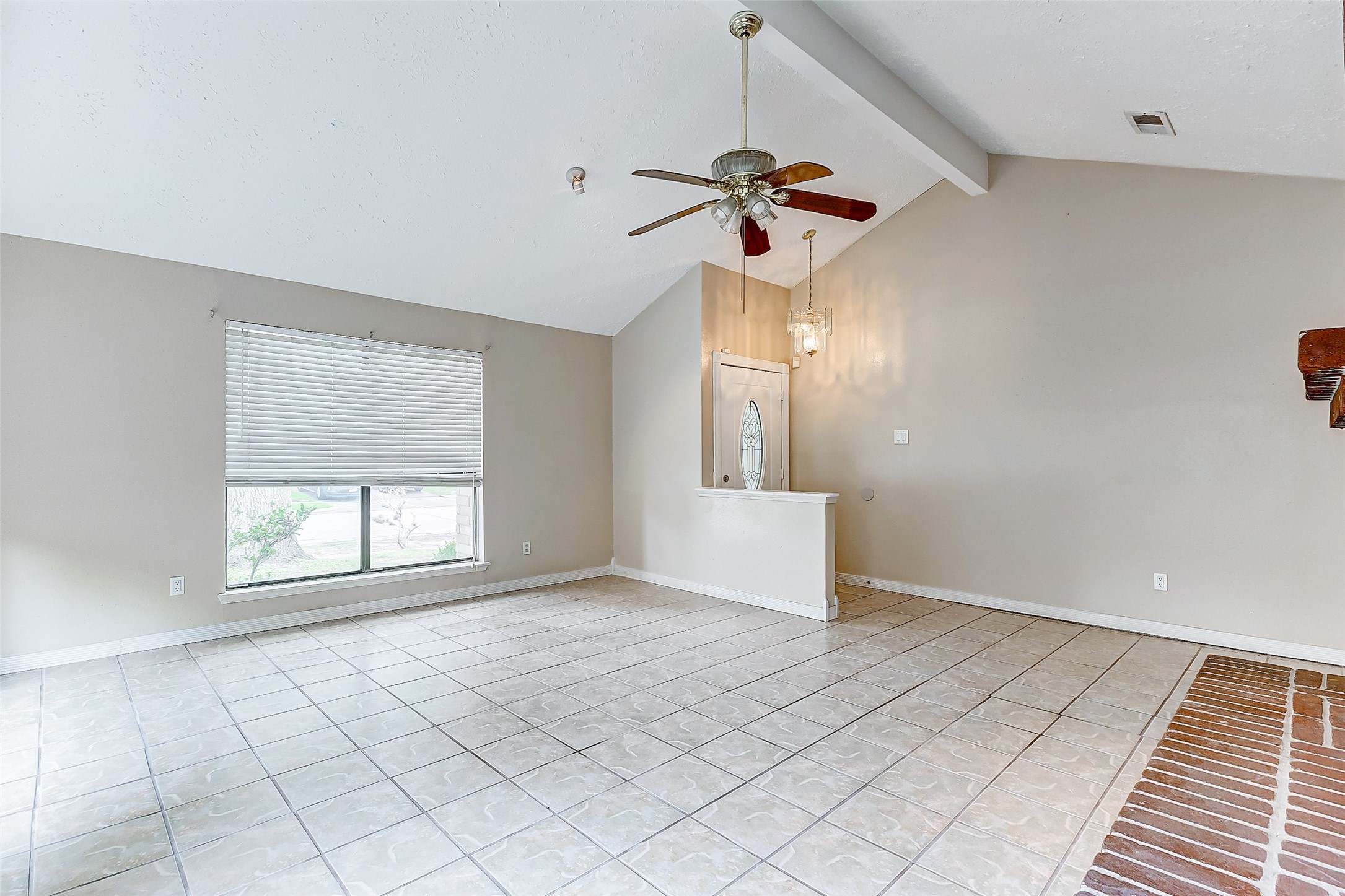 2010 Hickory Glen Drive Property Photo 8