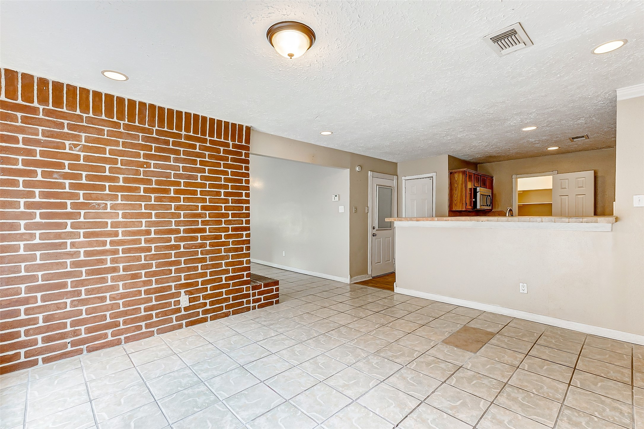 2010 Hickory Glen Drive Property Photo 16