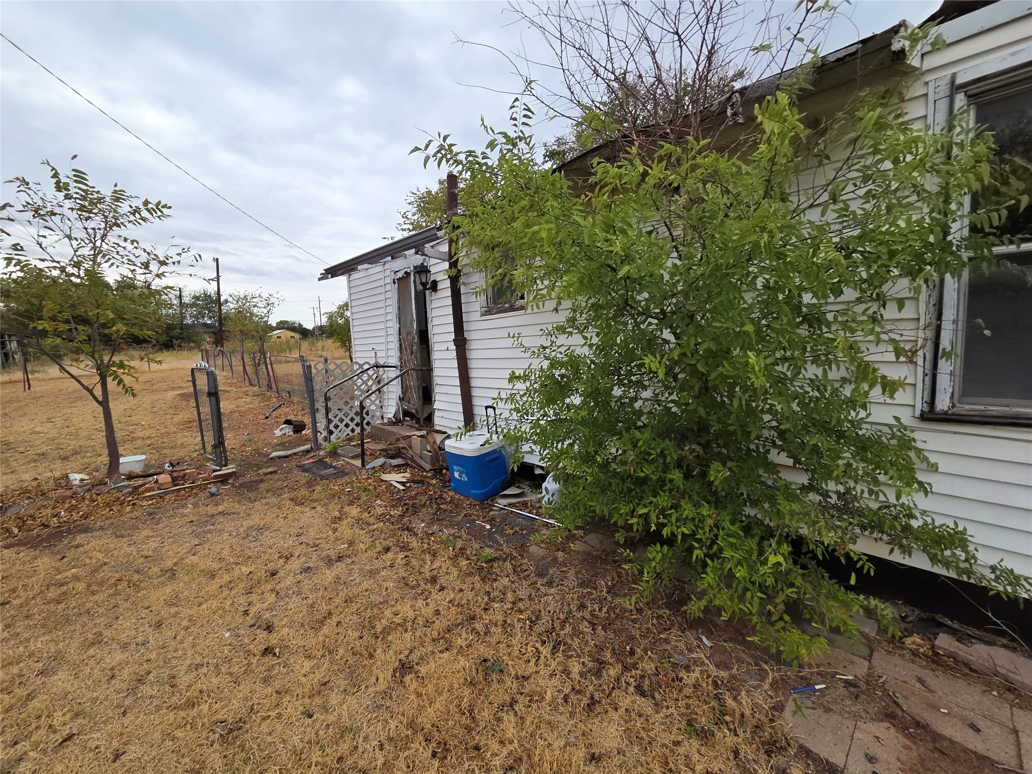 510 E Franklin Avenue Property Photo 2