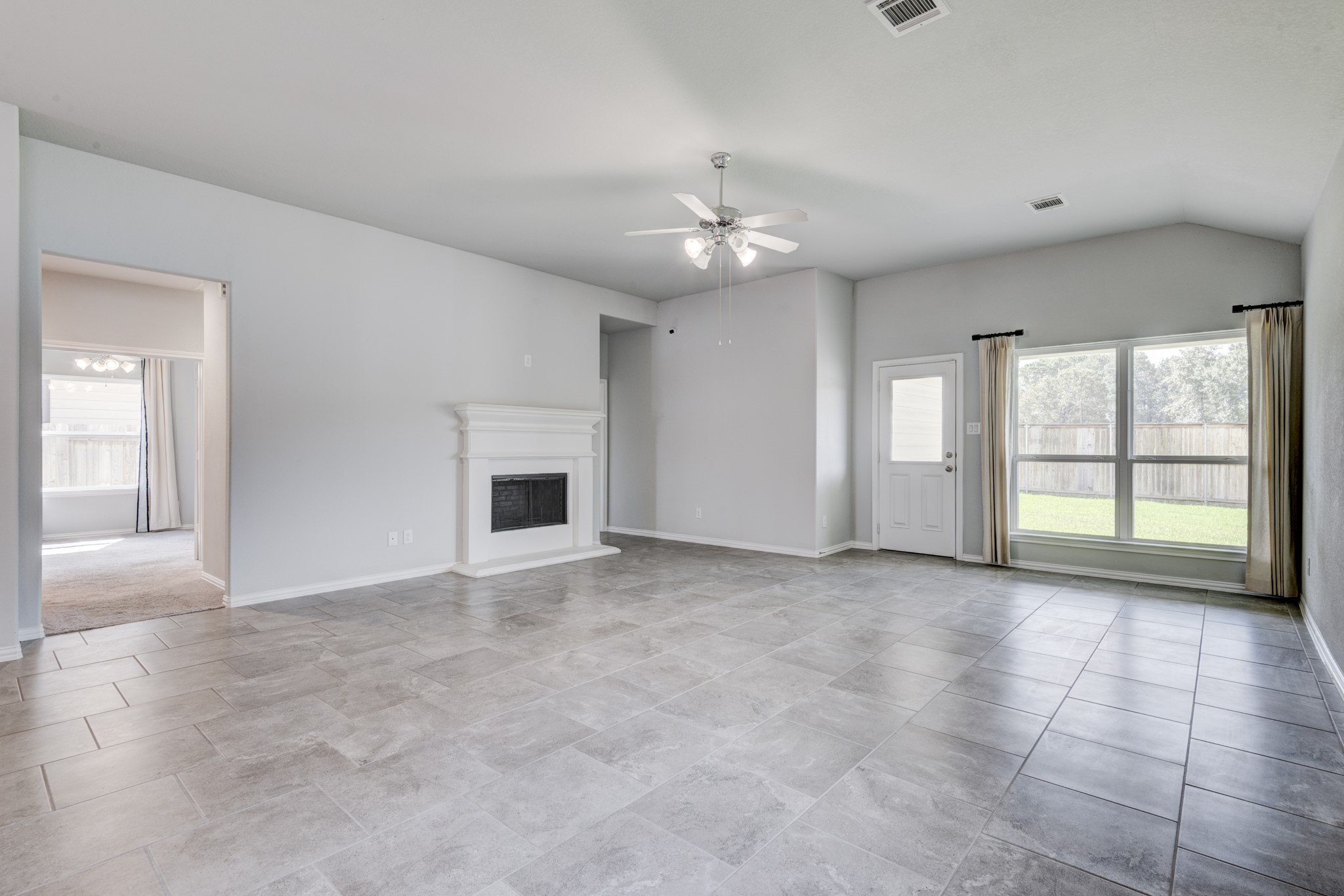 208 Shoreview Drive Property Photo 11