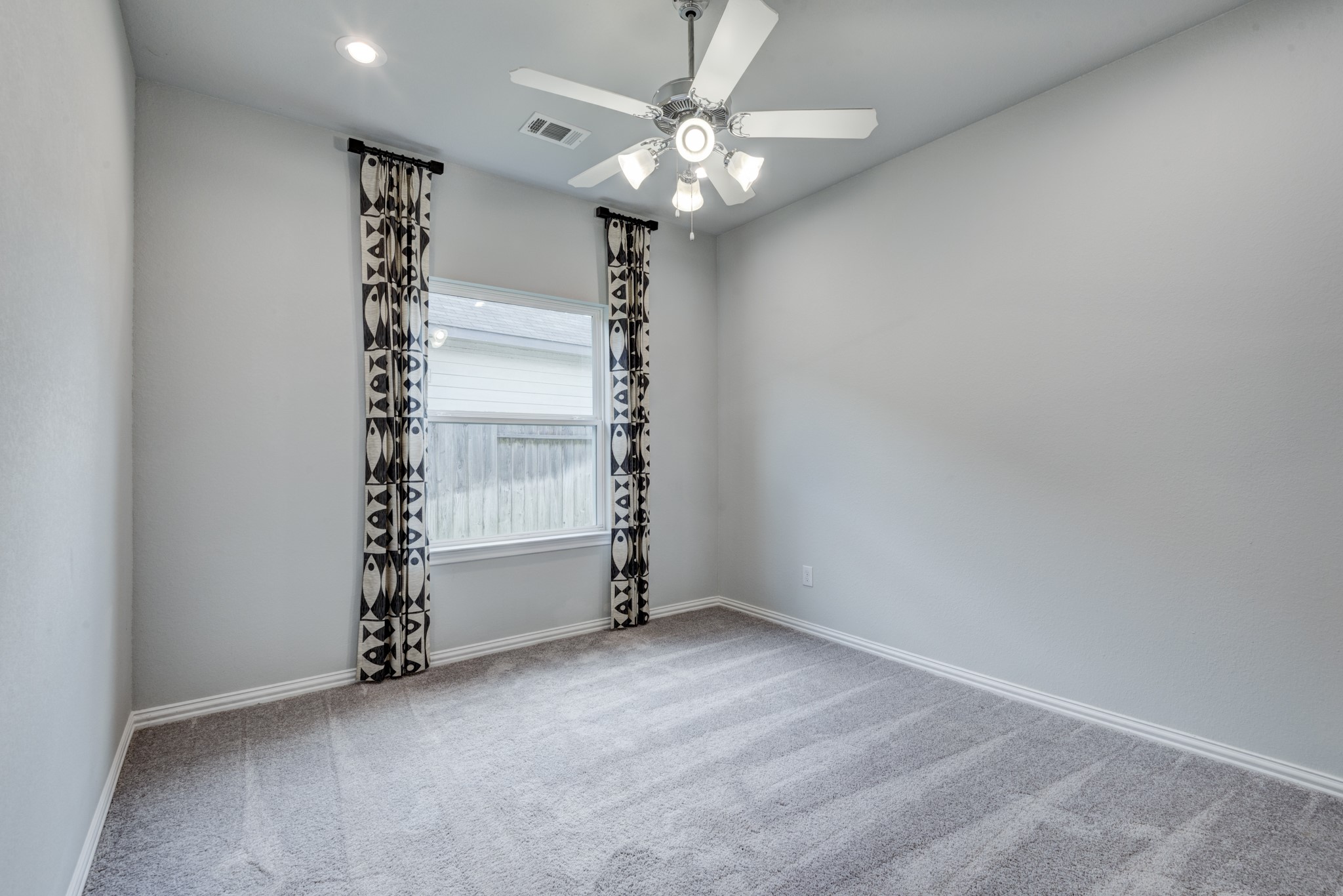 208 Shoreview Drive Property Photo 19