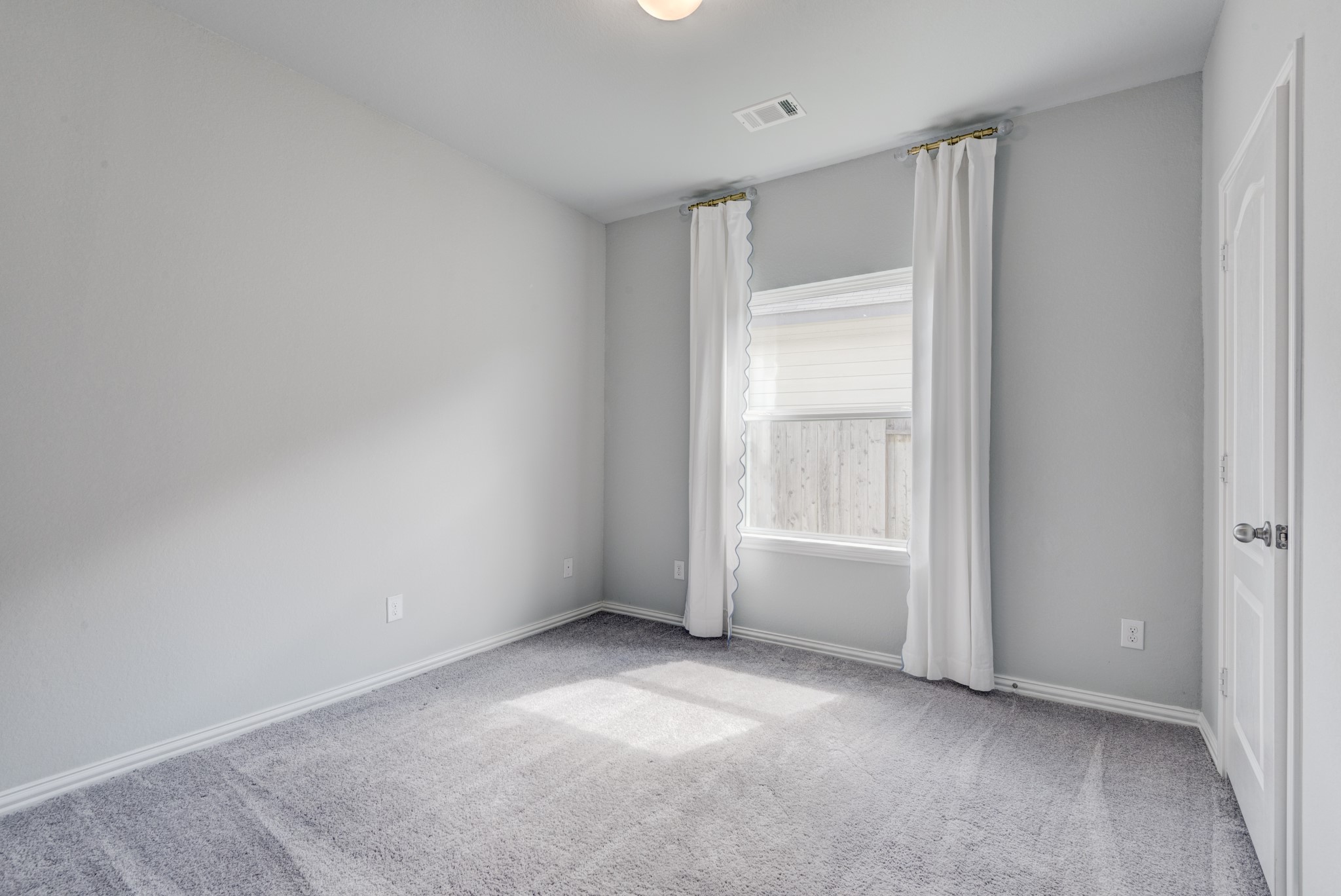 208 Shoreview Drive Property Photo 22