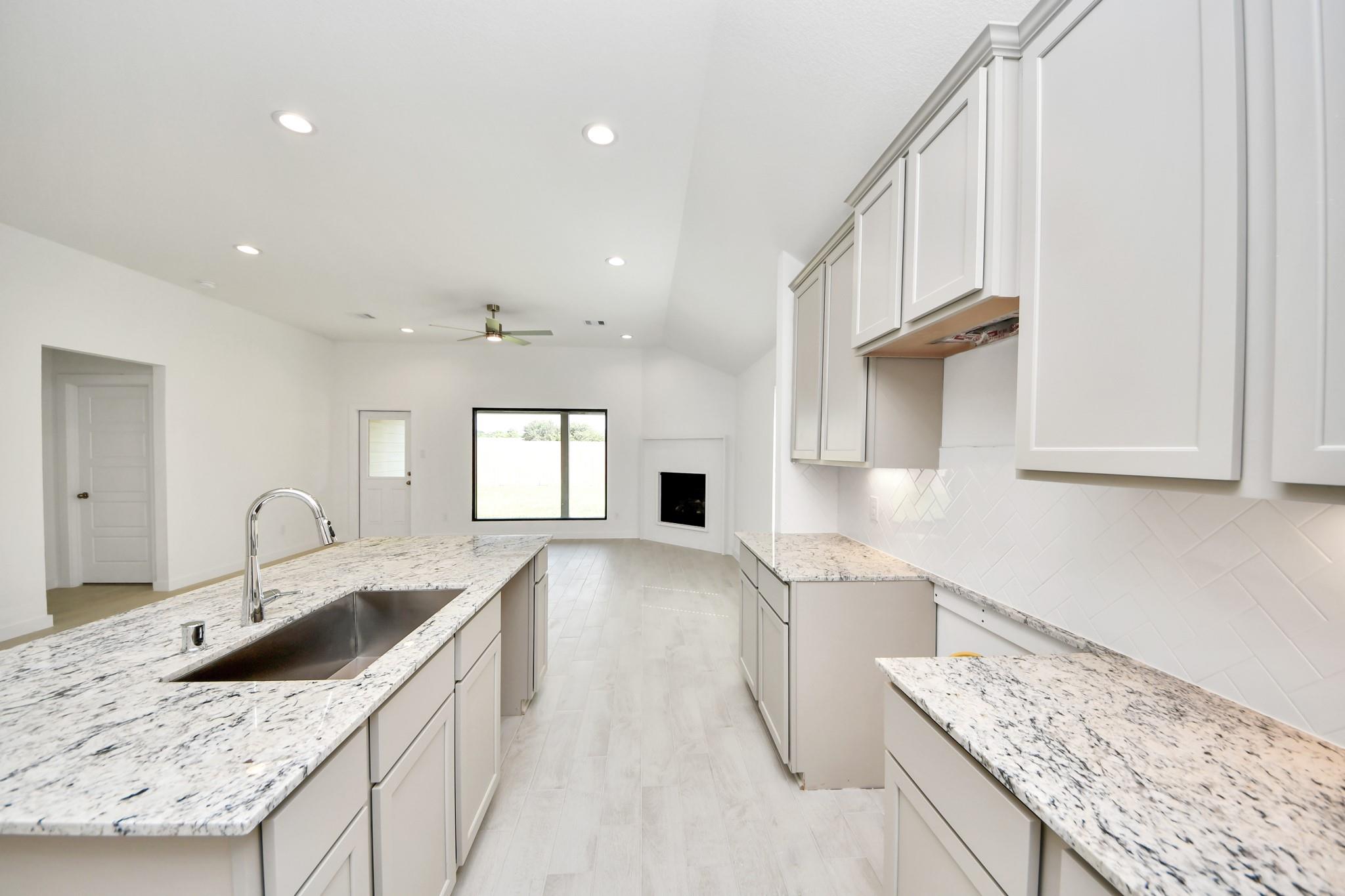 26387 Viva Drive, Magnolia Tx 77355 Property Photo 17
