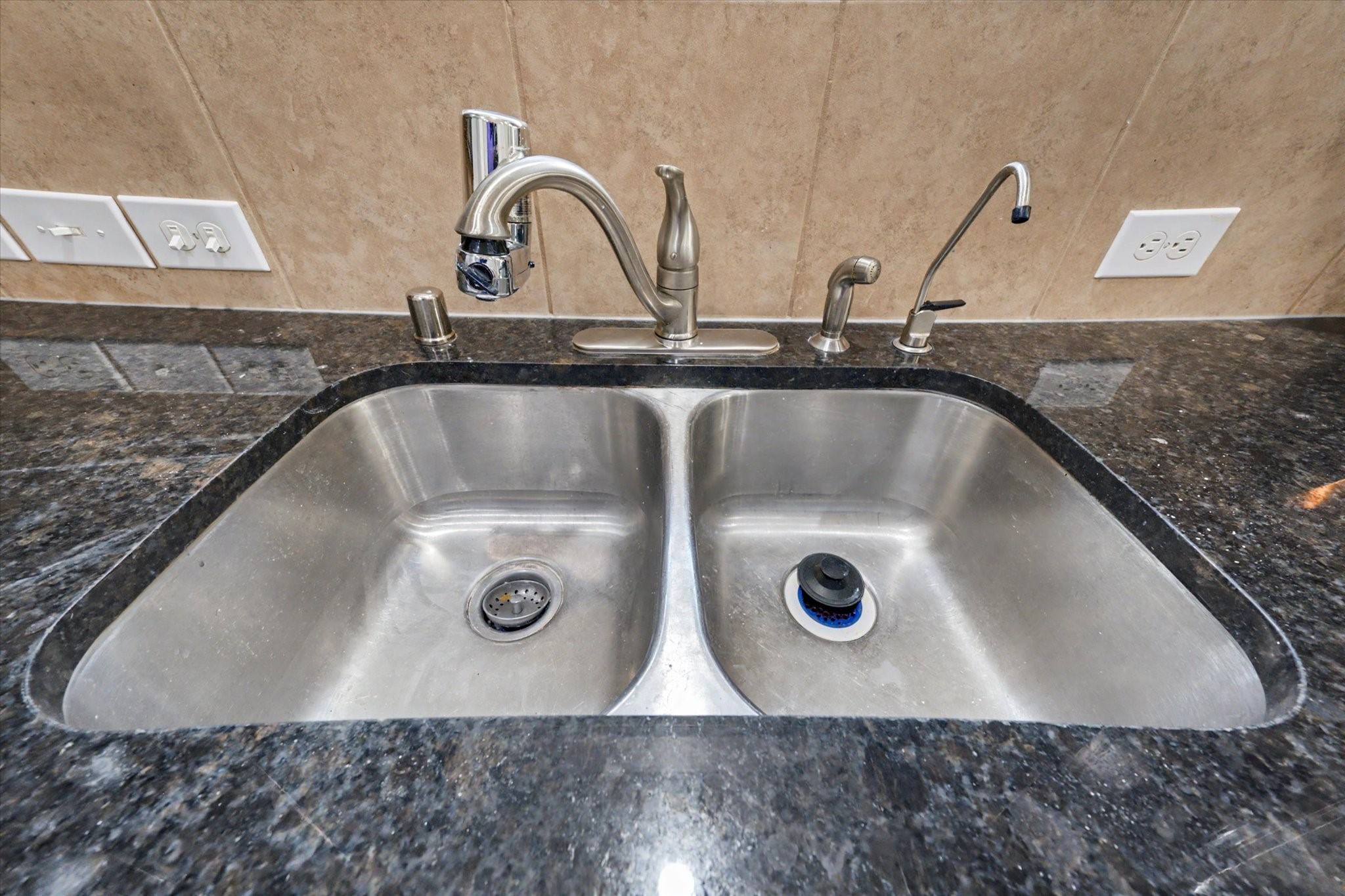 21826 Saragosa Pond Lane Property Photo 13