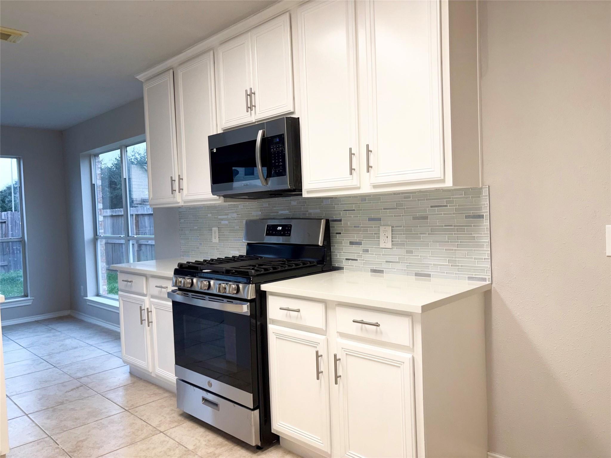 6927 Pheasant Oak Drive Property Photo 11