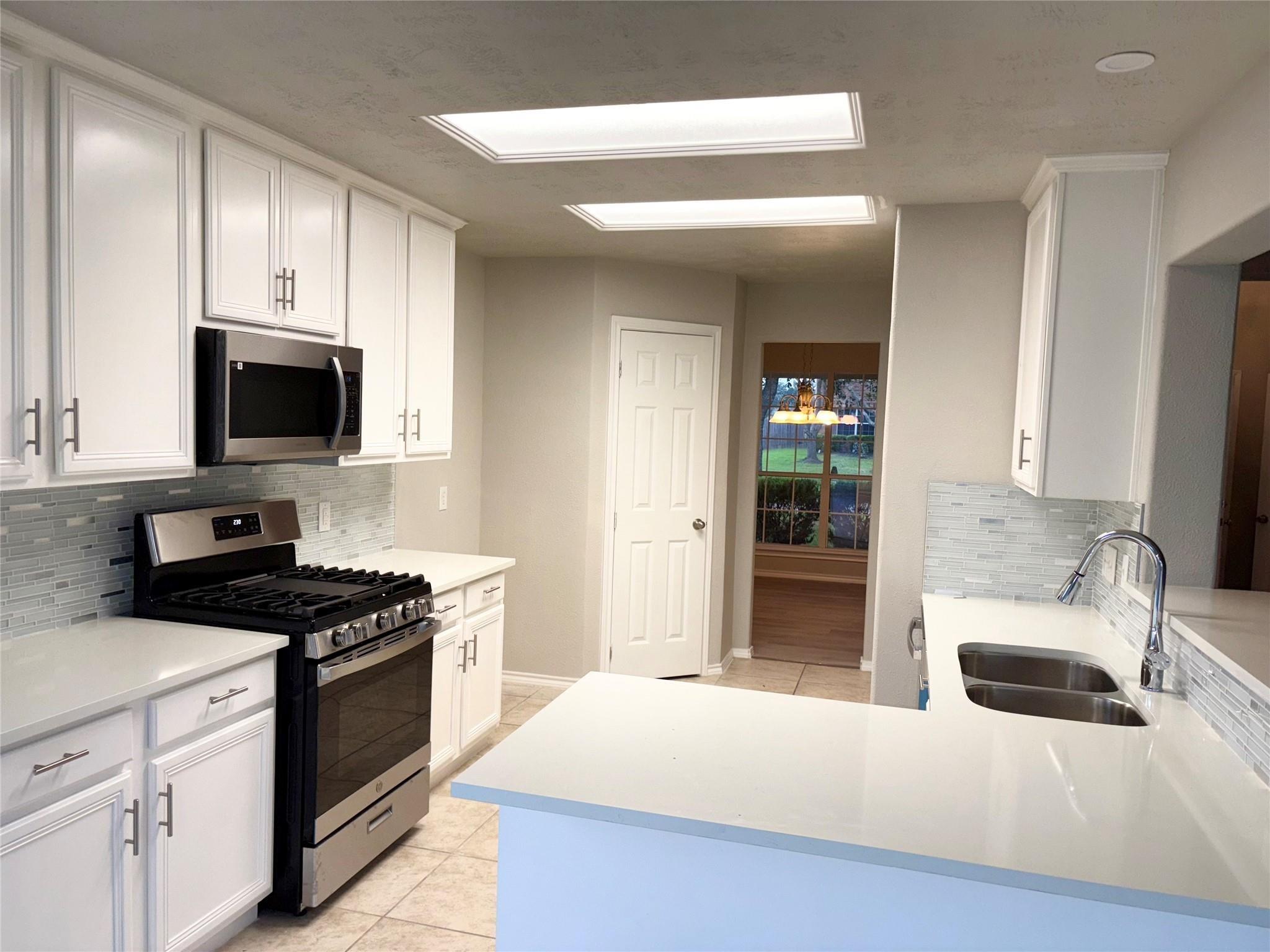 6927 Pheasant Oak Drive Property Photo 13