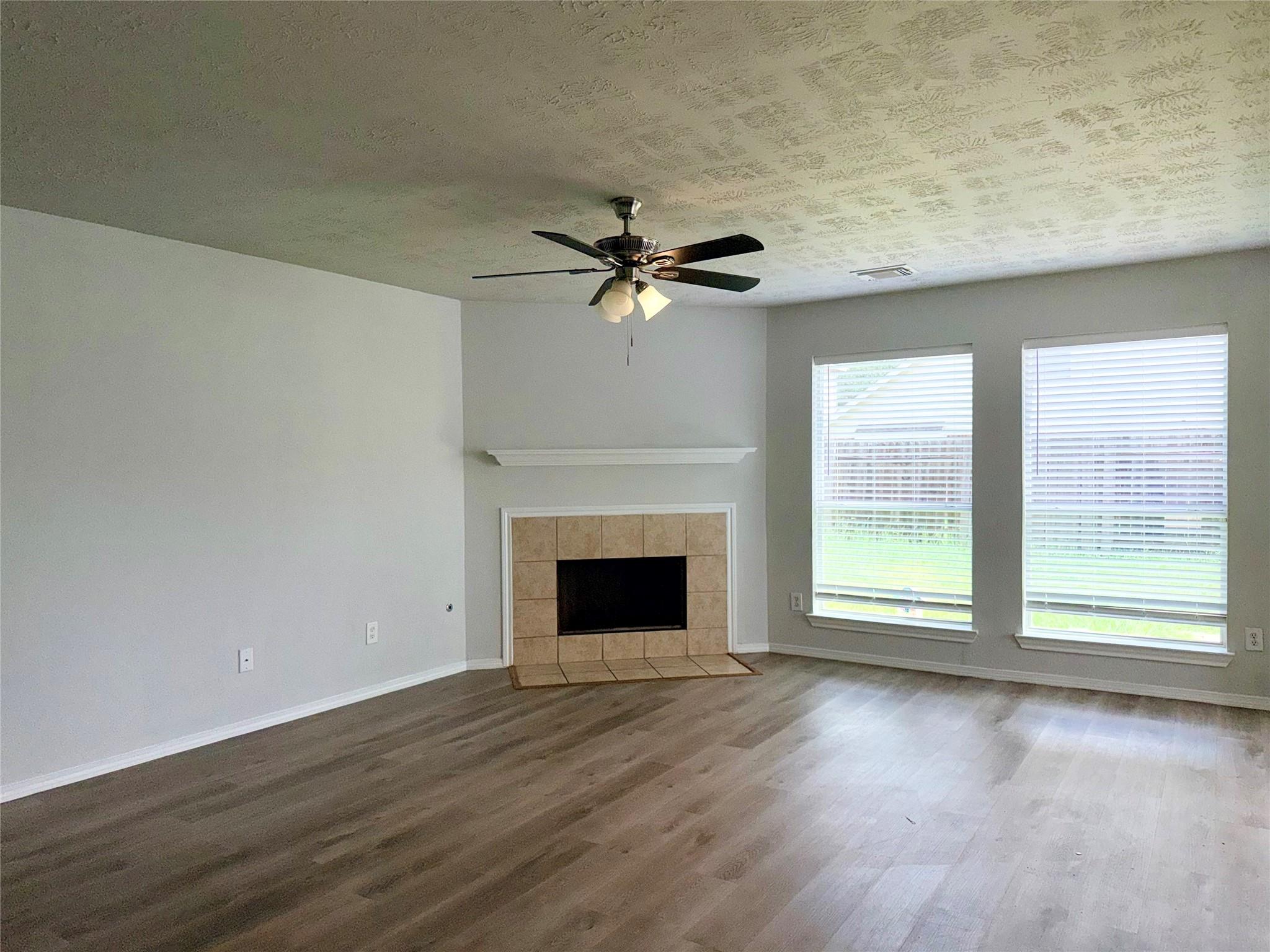 6927 Pheasant Oak Drive Property Photo 26