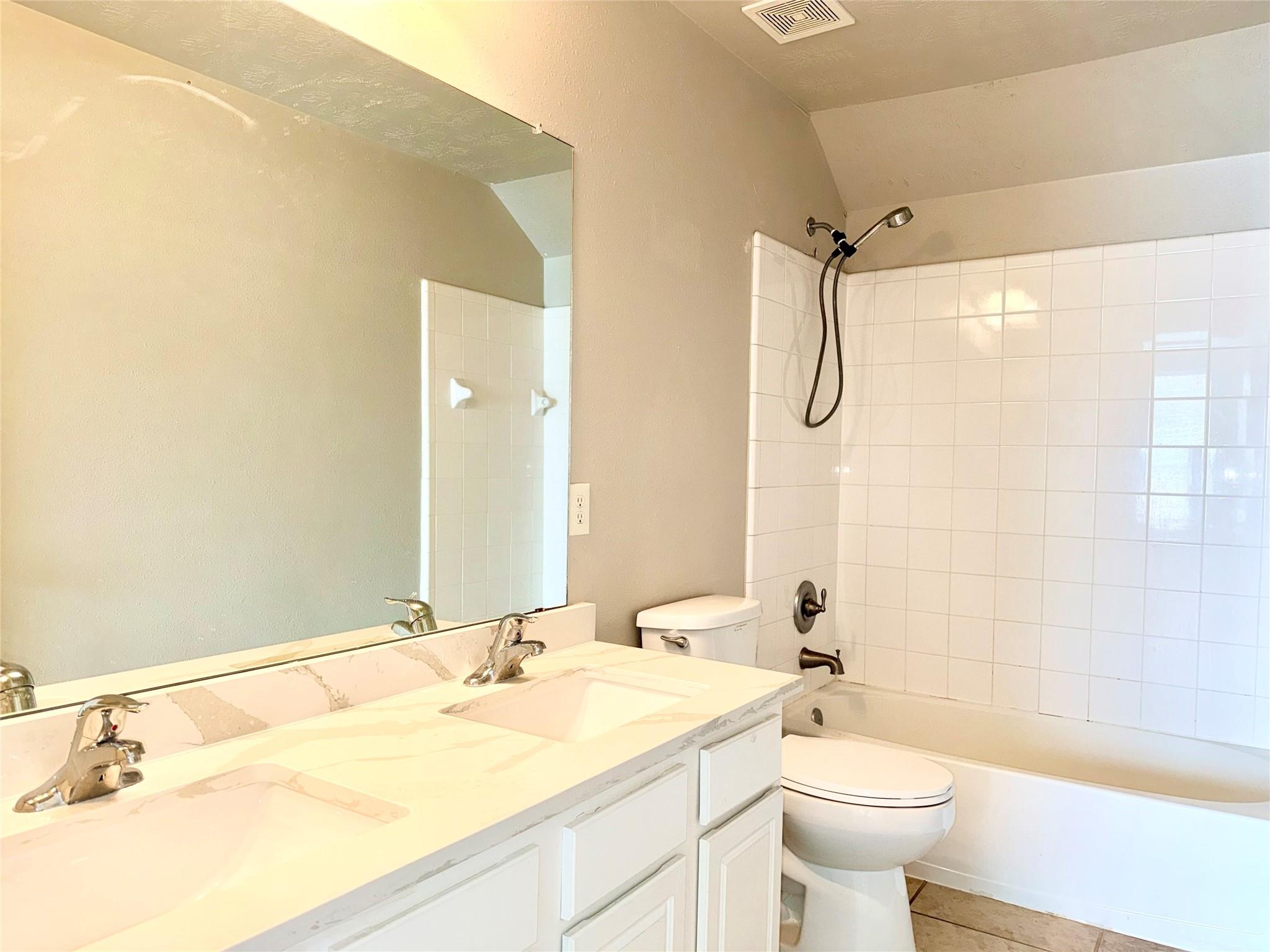 6927 Pheasant Oak Drive Property Photo 32