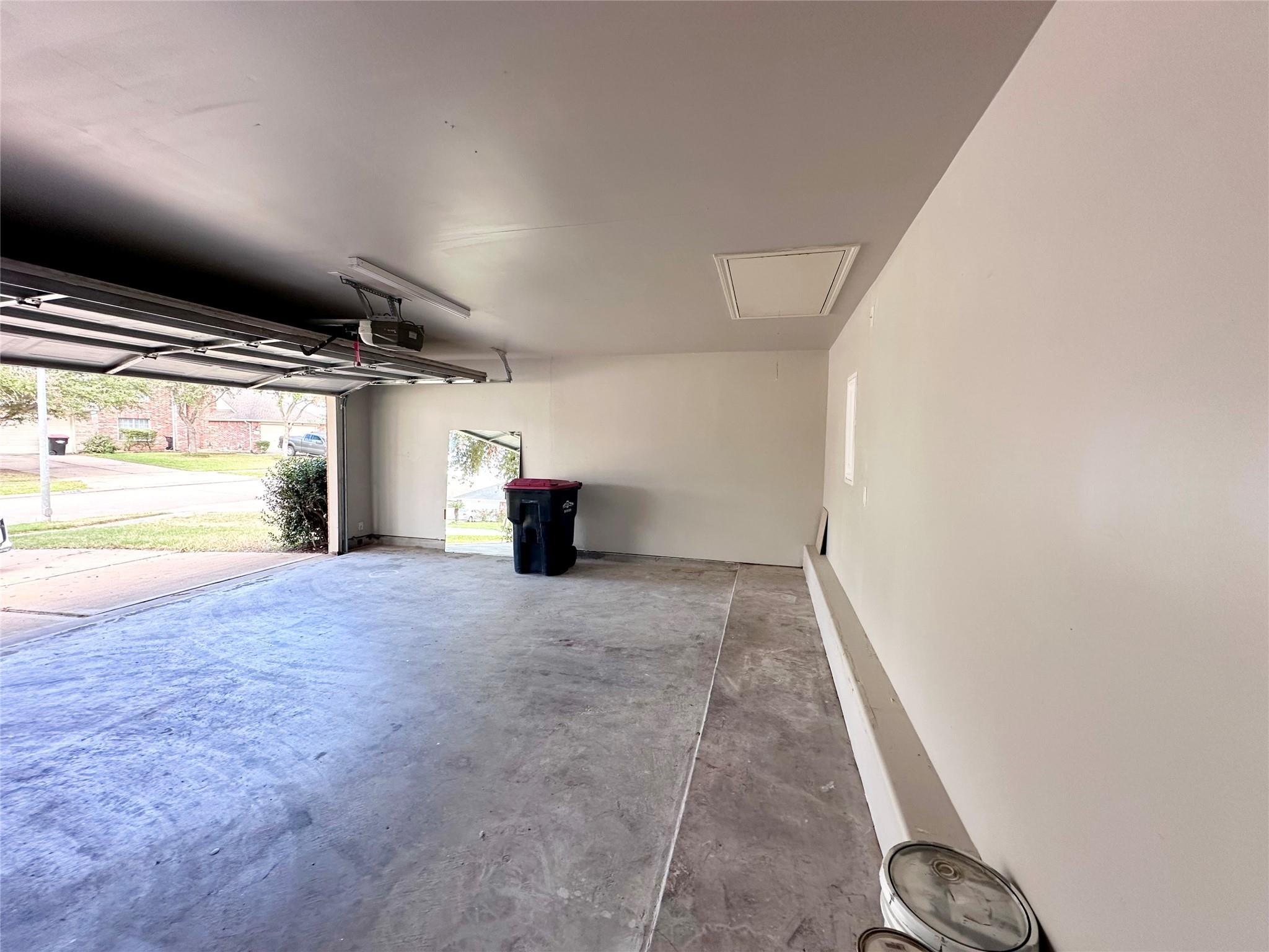 6927 Pheasant Oak Drive Property Photo 39