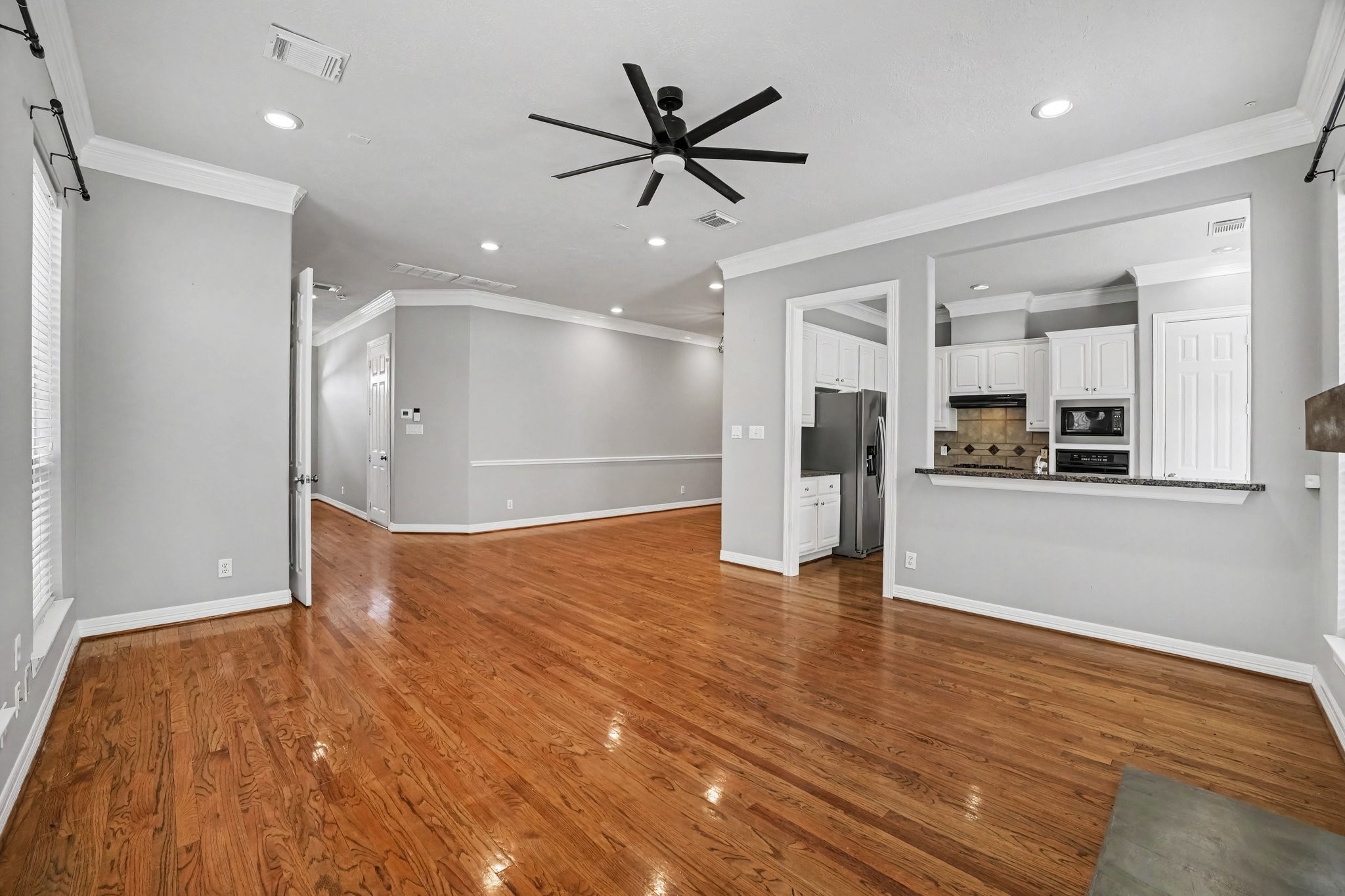 2806 Bering Drive Property Photo 17
