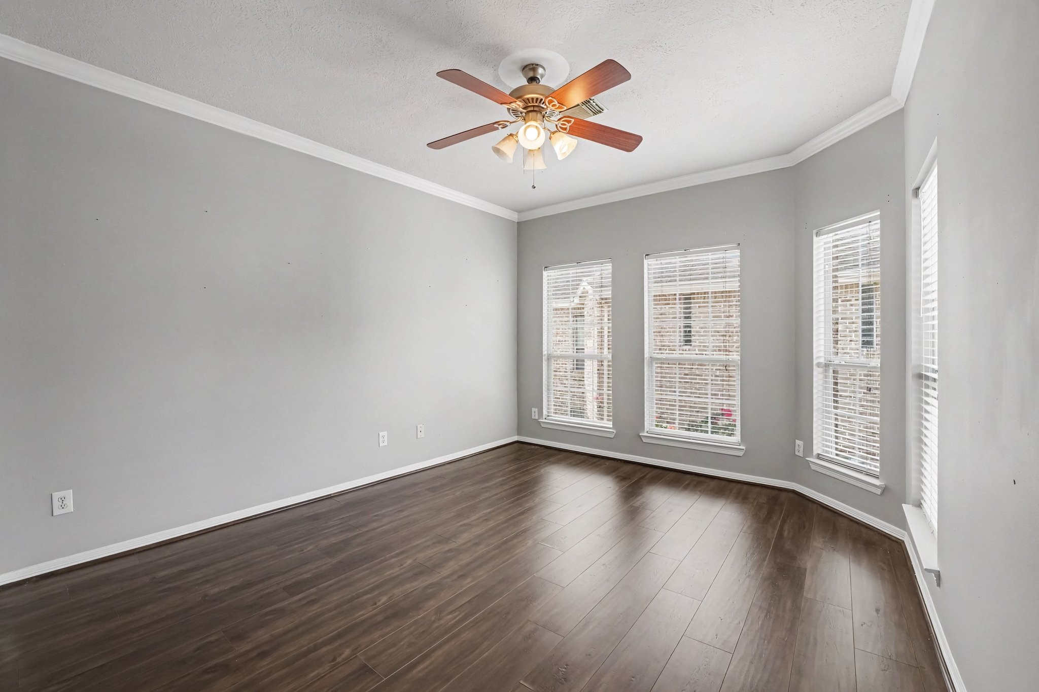 2806 Bering Drive Property Photo 28