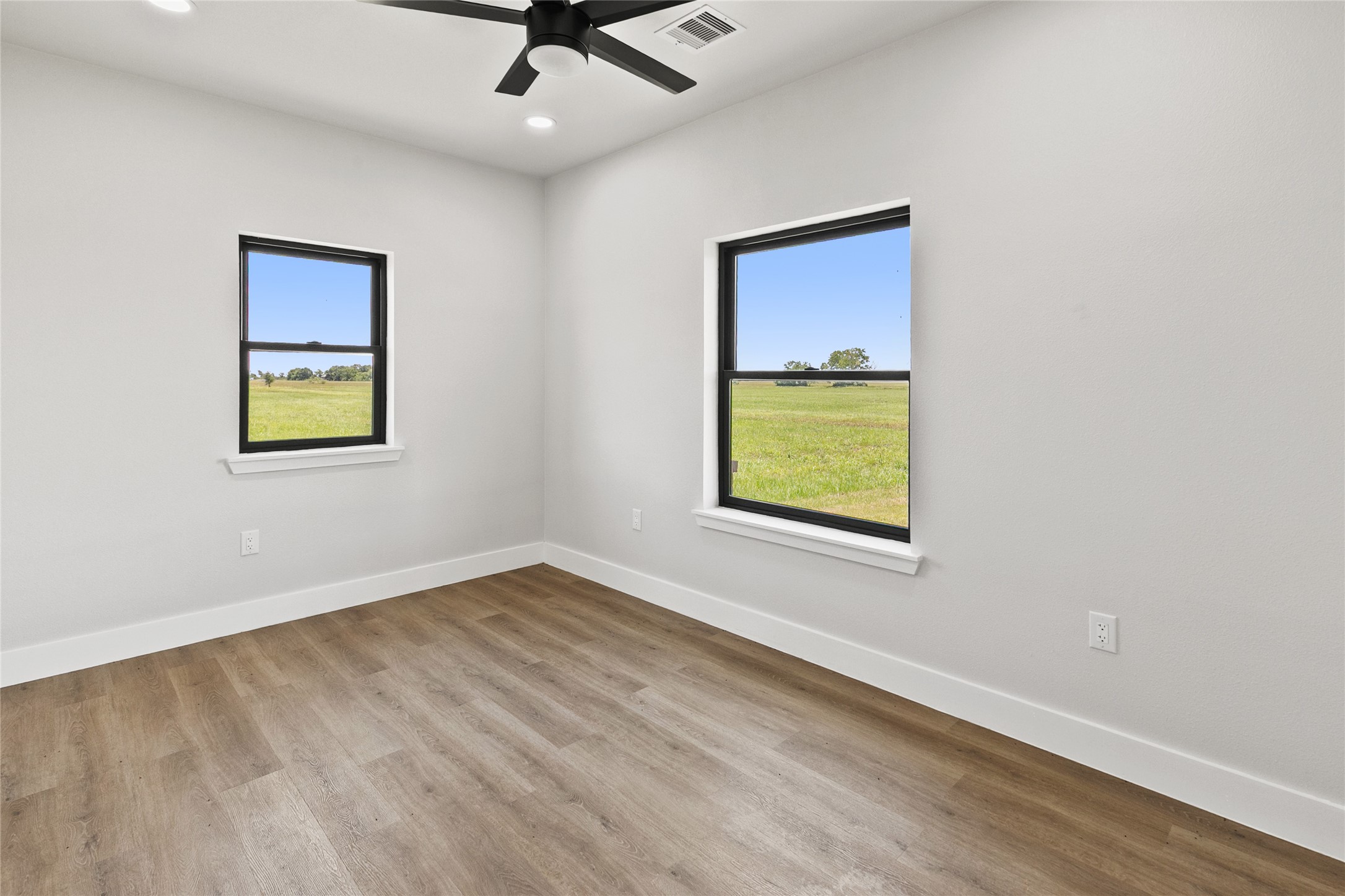 619 Chuckwagon Trail Property Photo 31