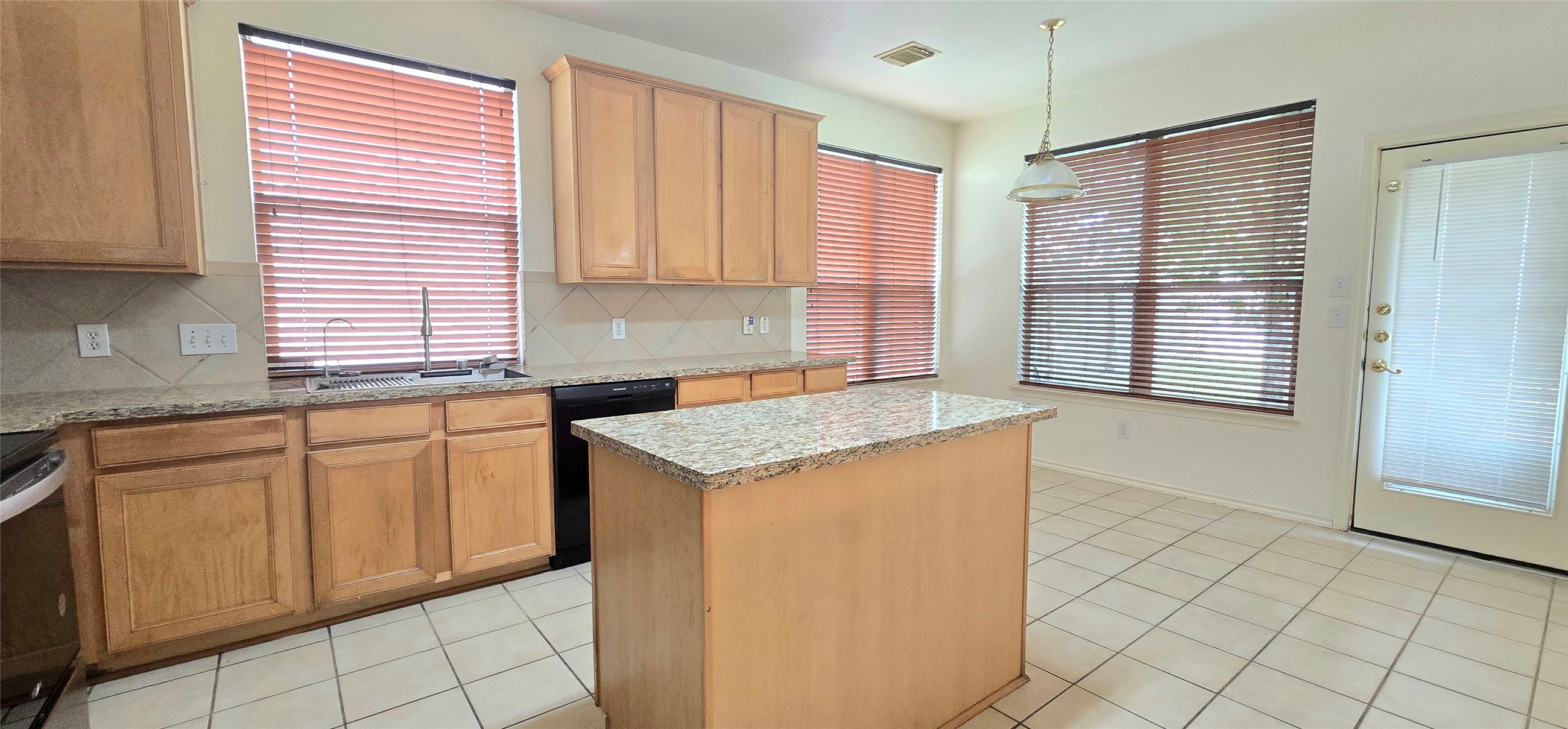 21038 Narrow Gate Drive Property Photo 13