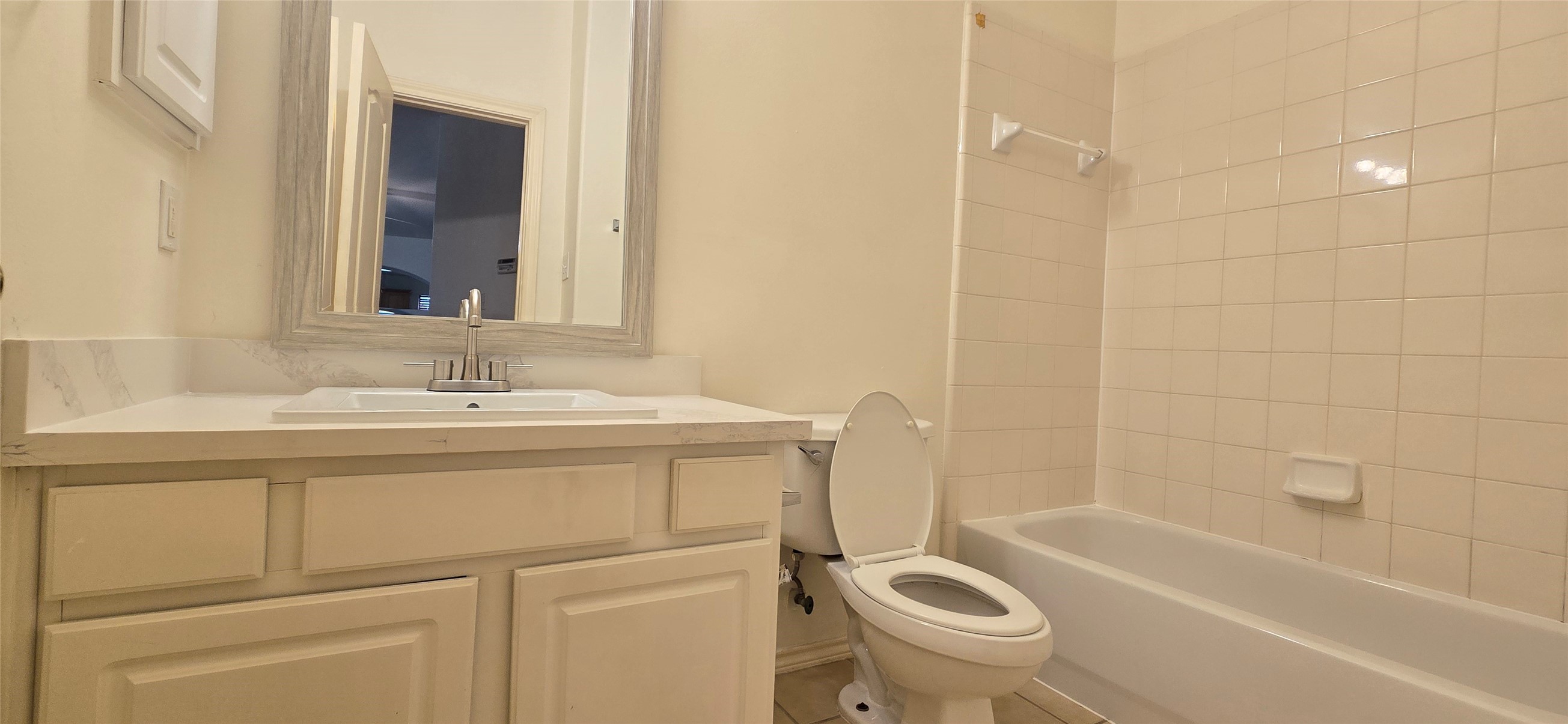 21038 Narrow Gate Drive Property Photo 20