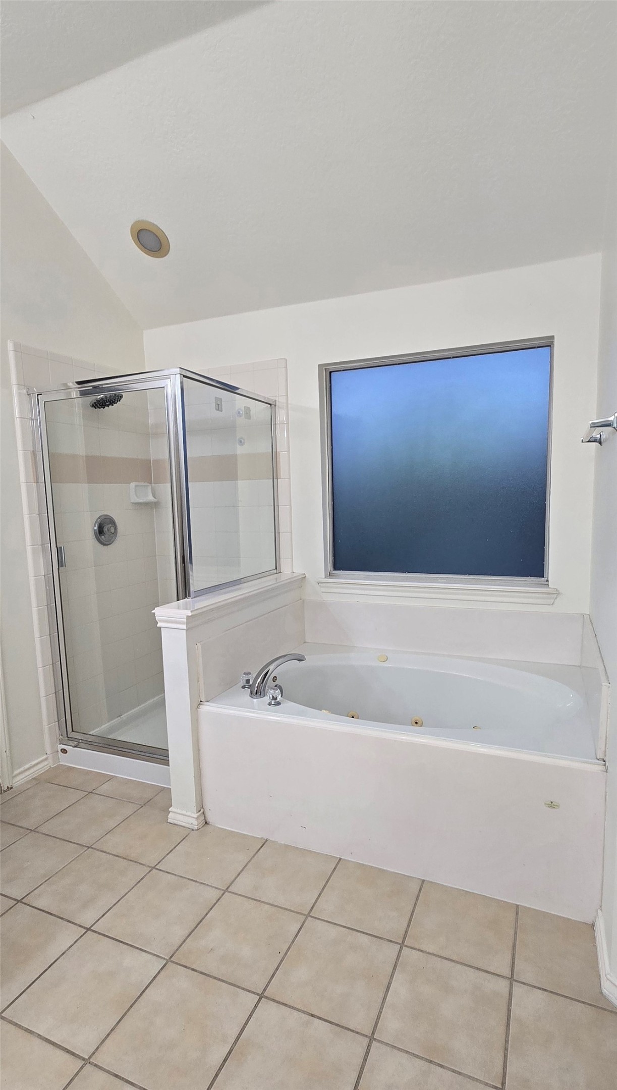 21038 Narrow Gate Drive Property Photo 29