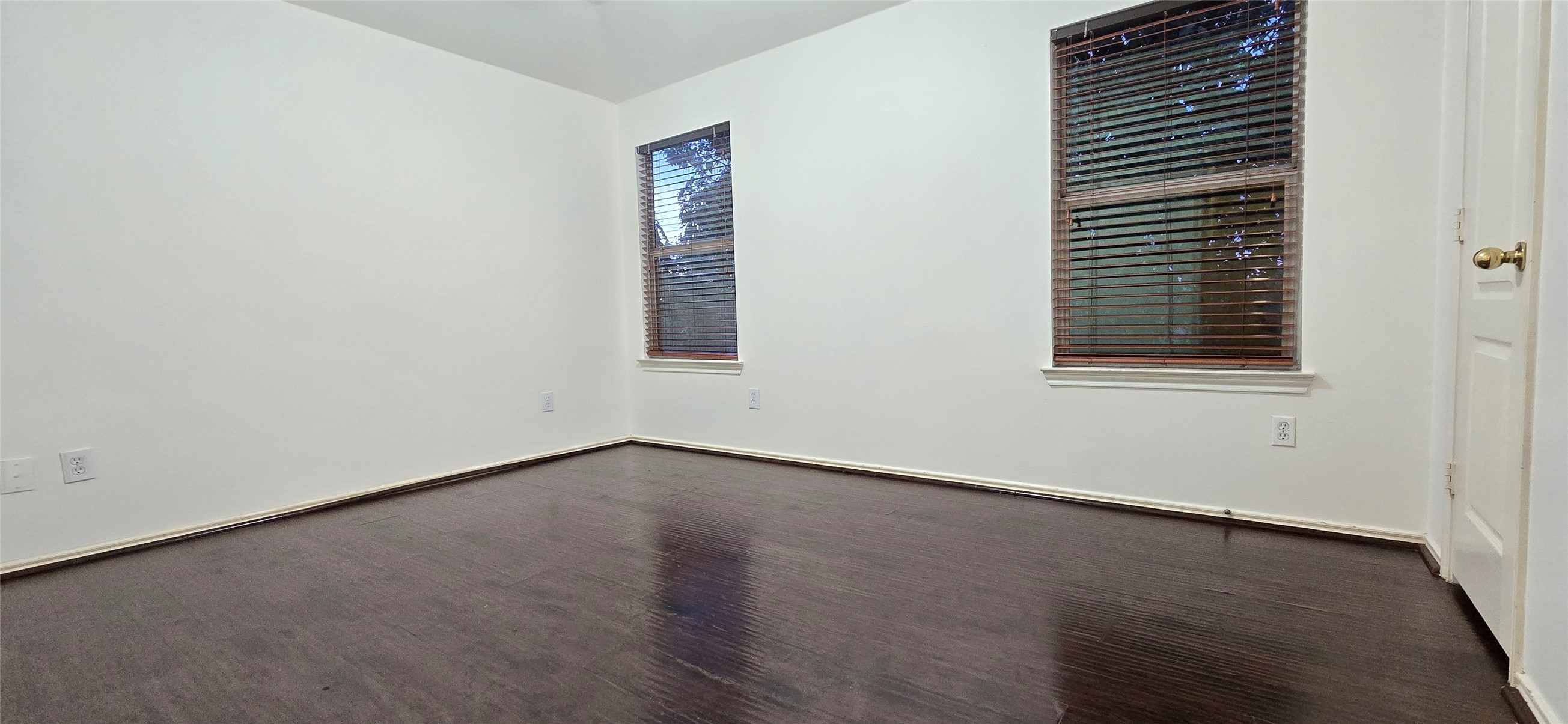 21038 Narrow Gate Drive Property Photo 37