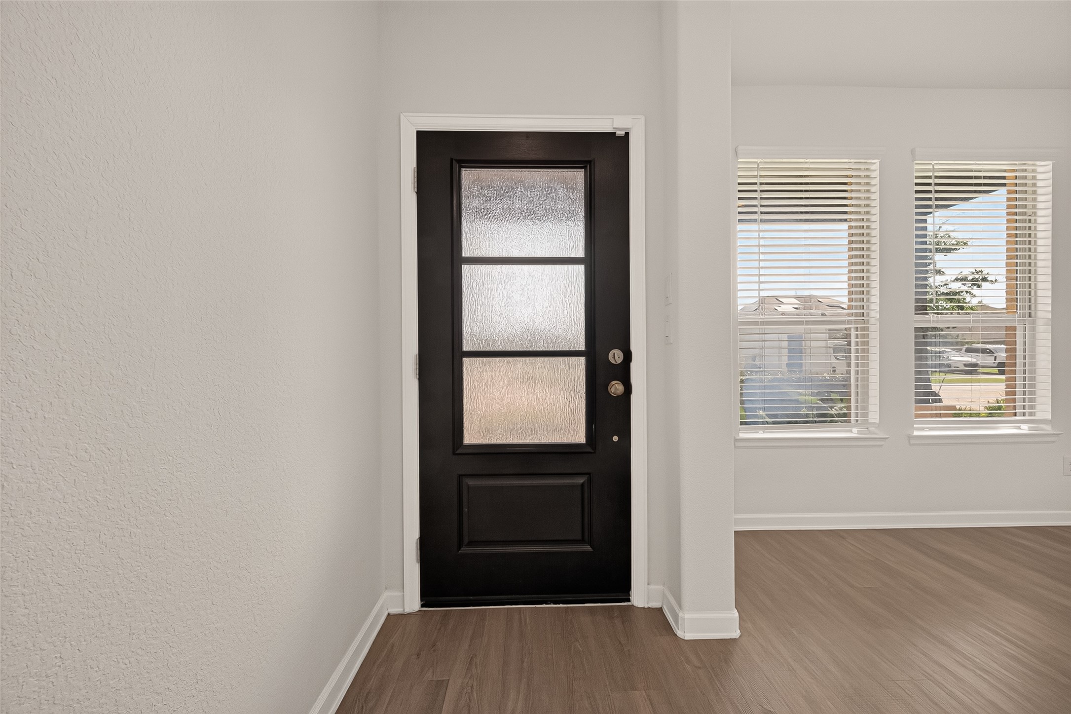 3302 Driftwood Meadow Lane Property Photo 5