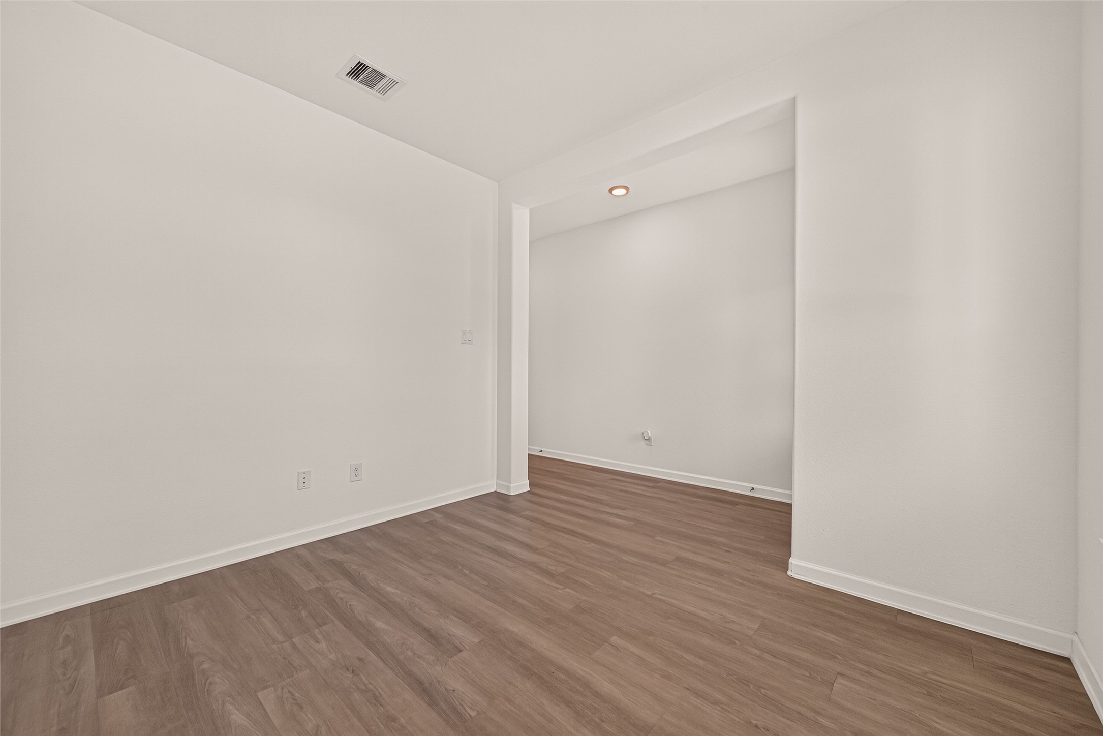 3302 Driftwood Meadow Lane Property Photo 8