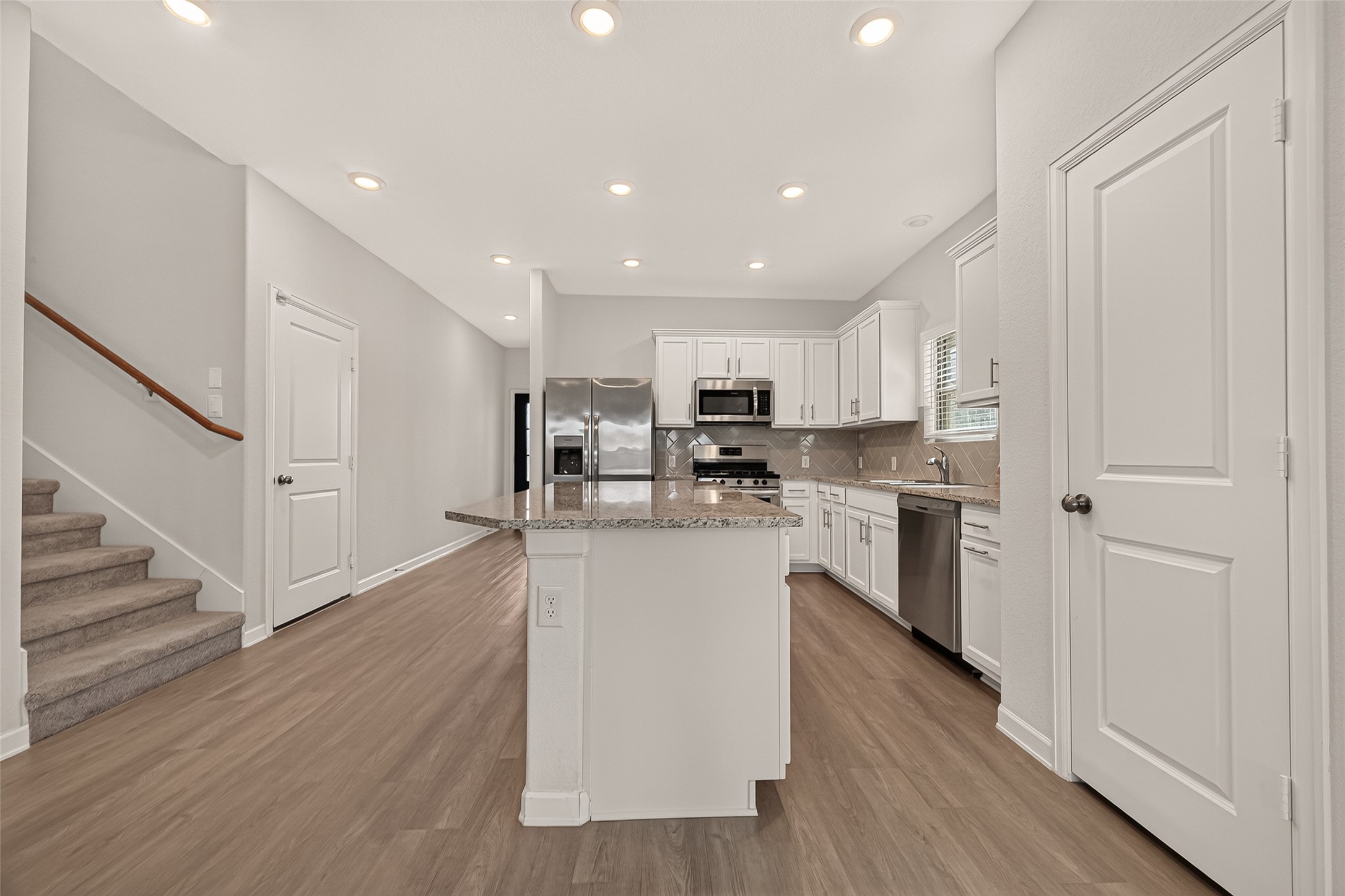 3302 Driftwood Meadow Lane Property Photo 18