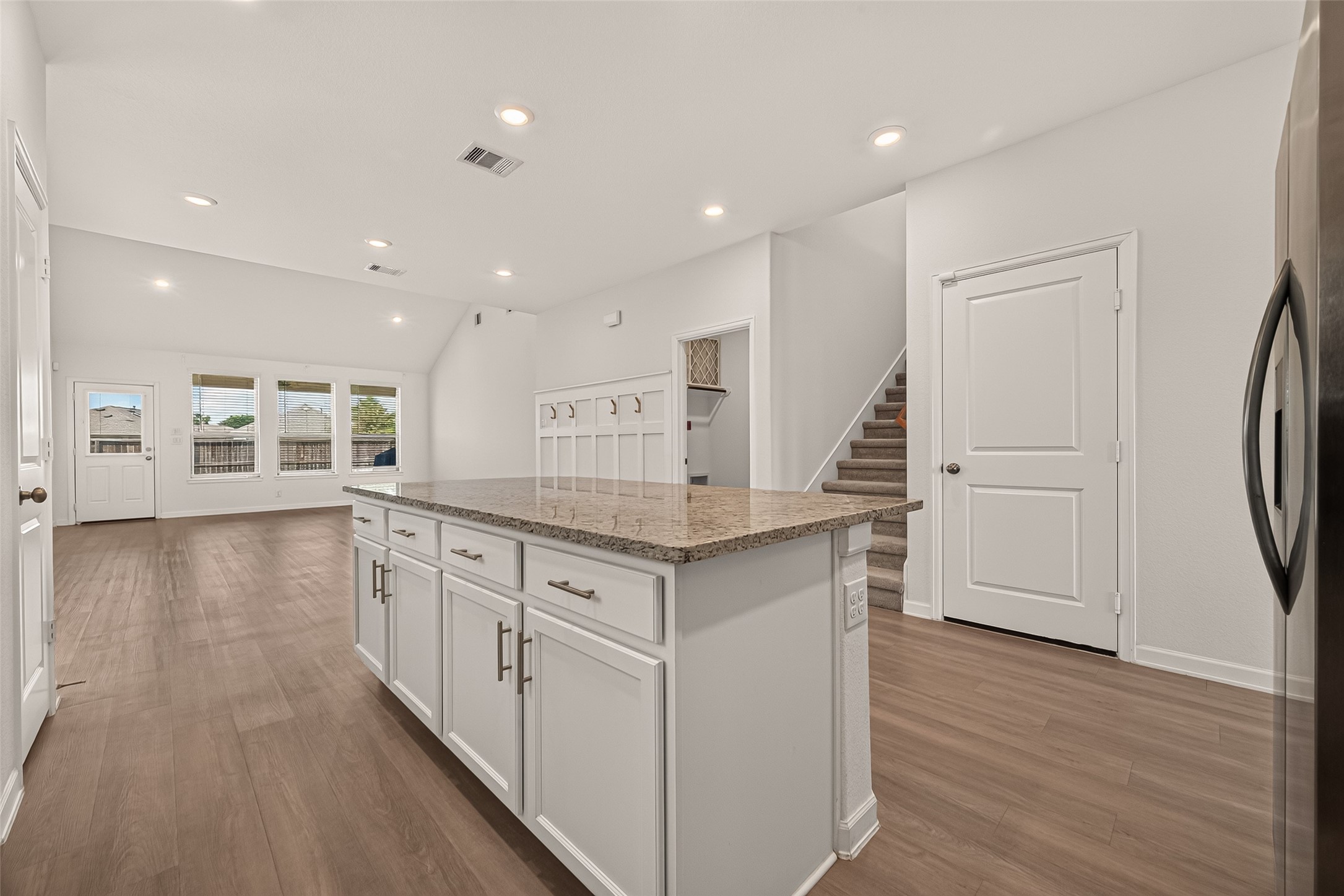 3302 Driftwood Meadow Lane Property Photo 19
