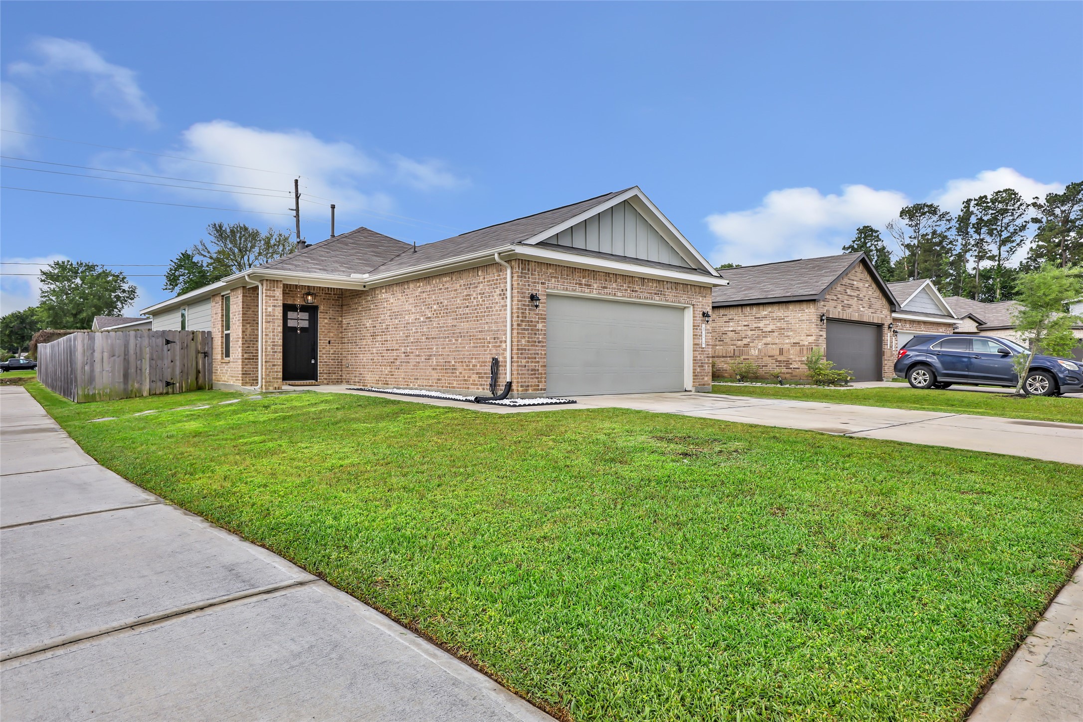 814 Redinger Ridge Drive Property Photo 2