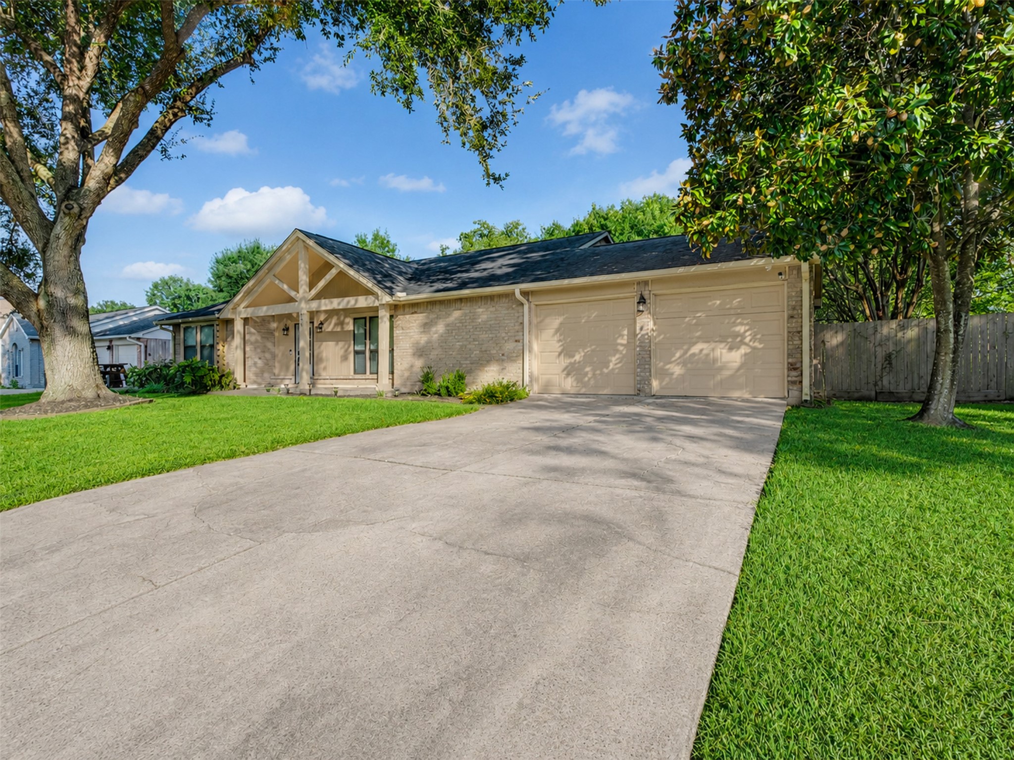 1208 Piney Woods Drive Property Photo 9
