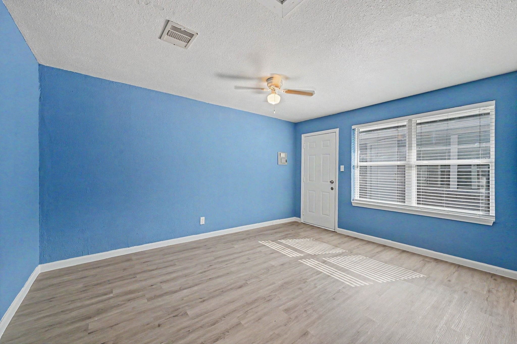 716 Hargest Street A Property Photo 8