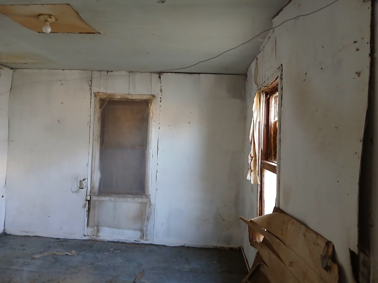 1805 E 1st Street Property Photo 2