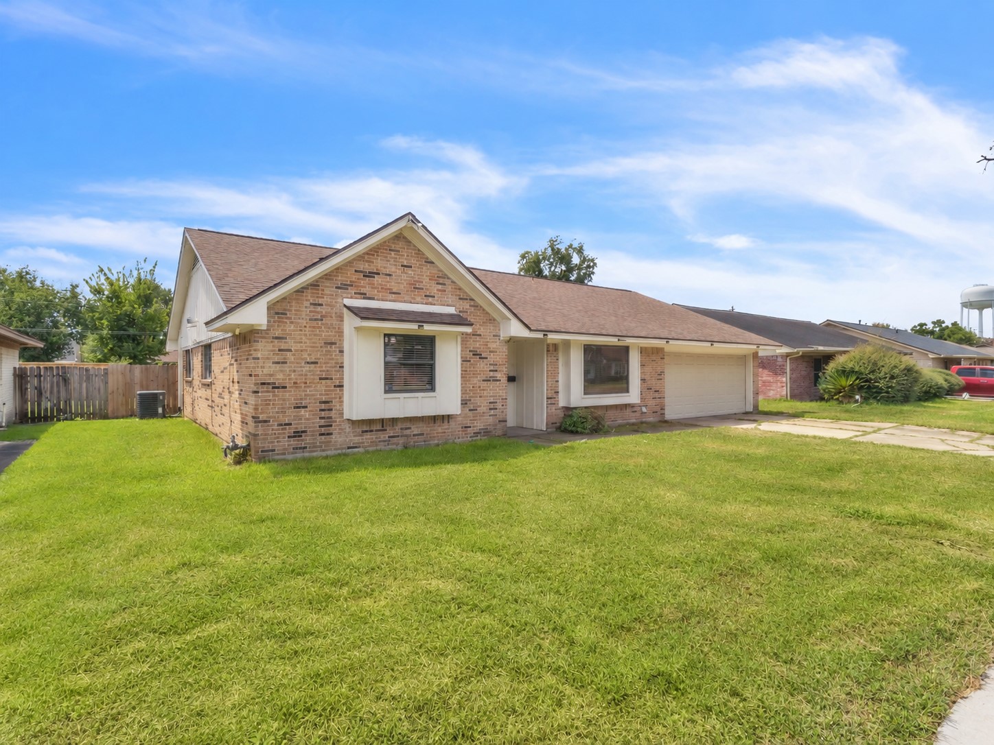 14010 Foxford Way Property Photo 3