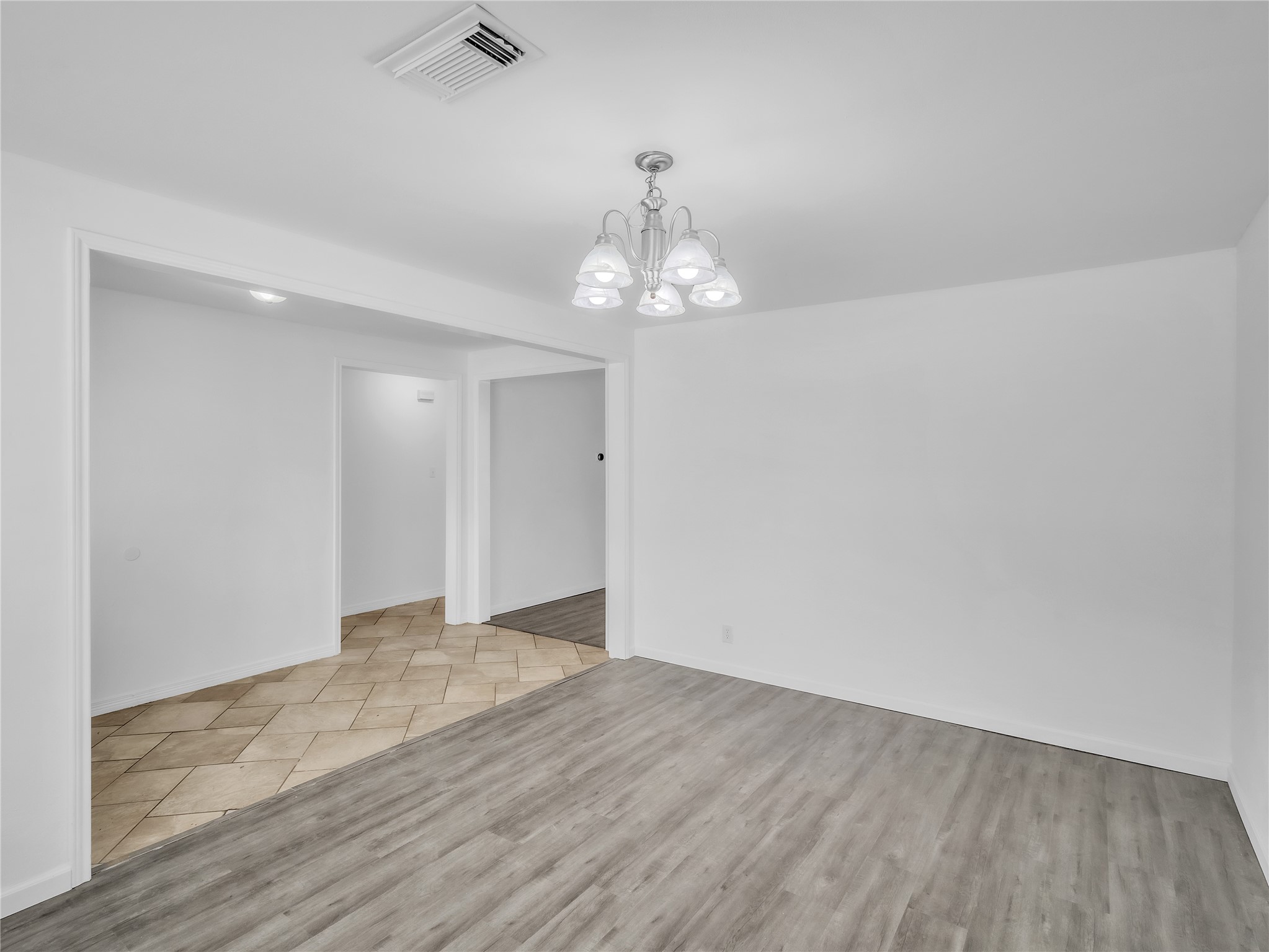 14010 Foxford Way Property Photo 8