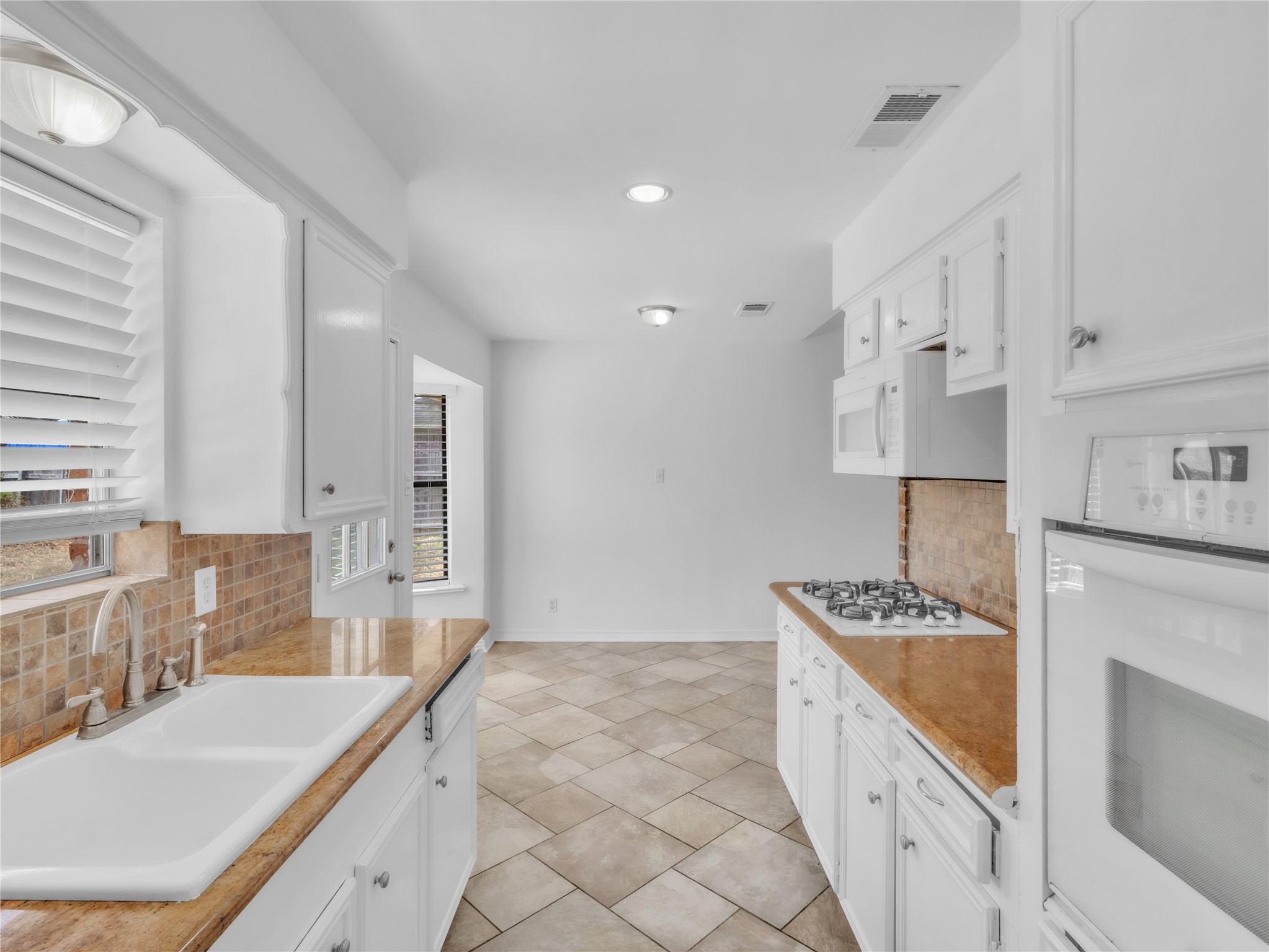 14010 Foxford Way Property Photo 19