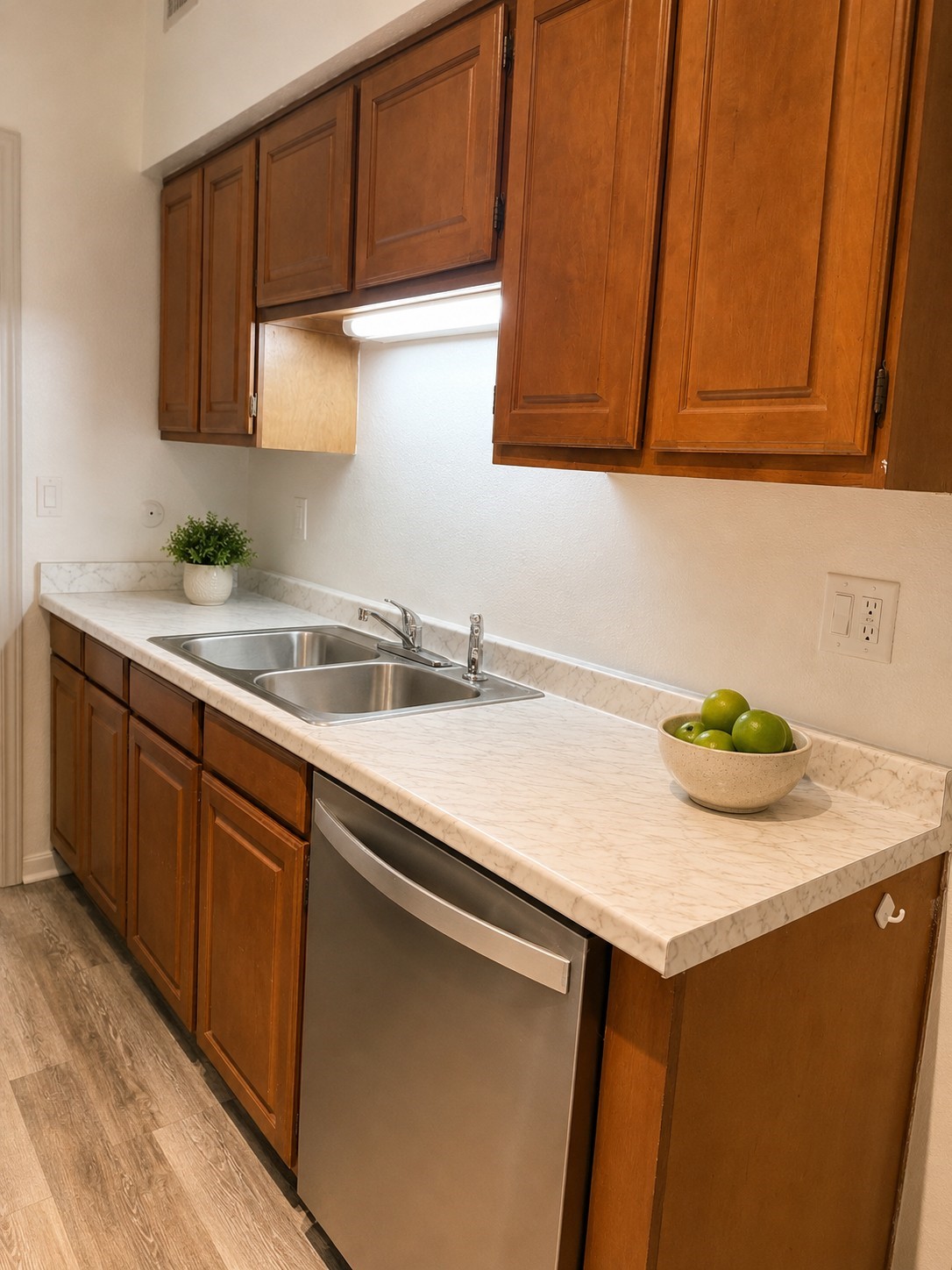 2425 Underwood Street 353 Property Photo 6