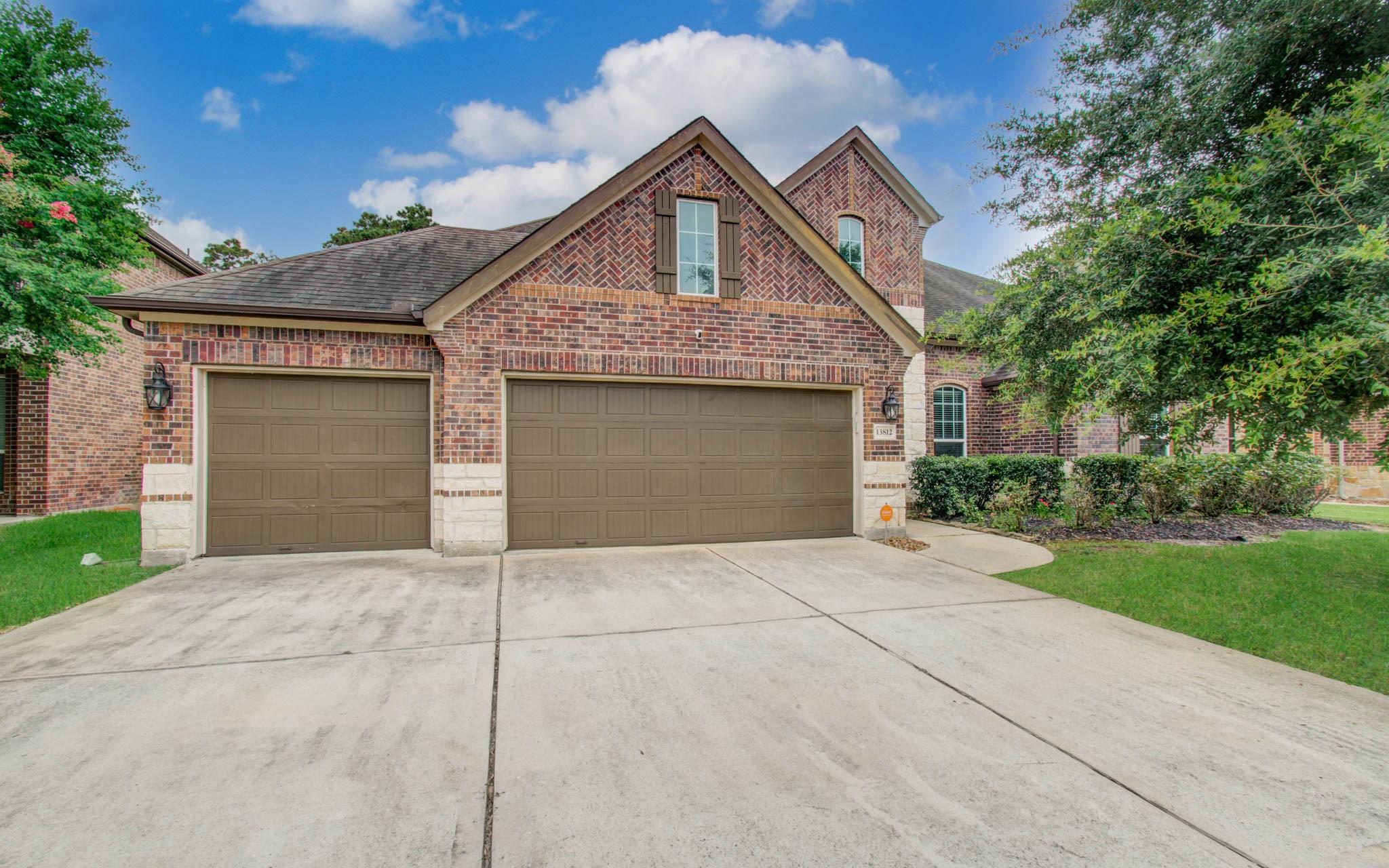 13812 N Lake Branch Lane, Houston Tx 77044 Property Photo 2