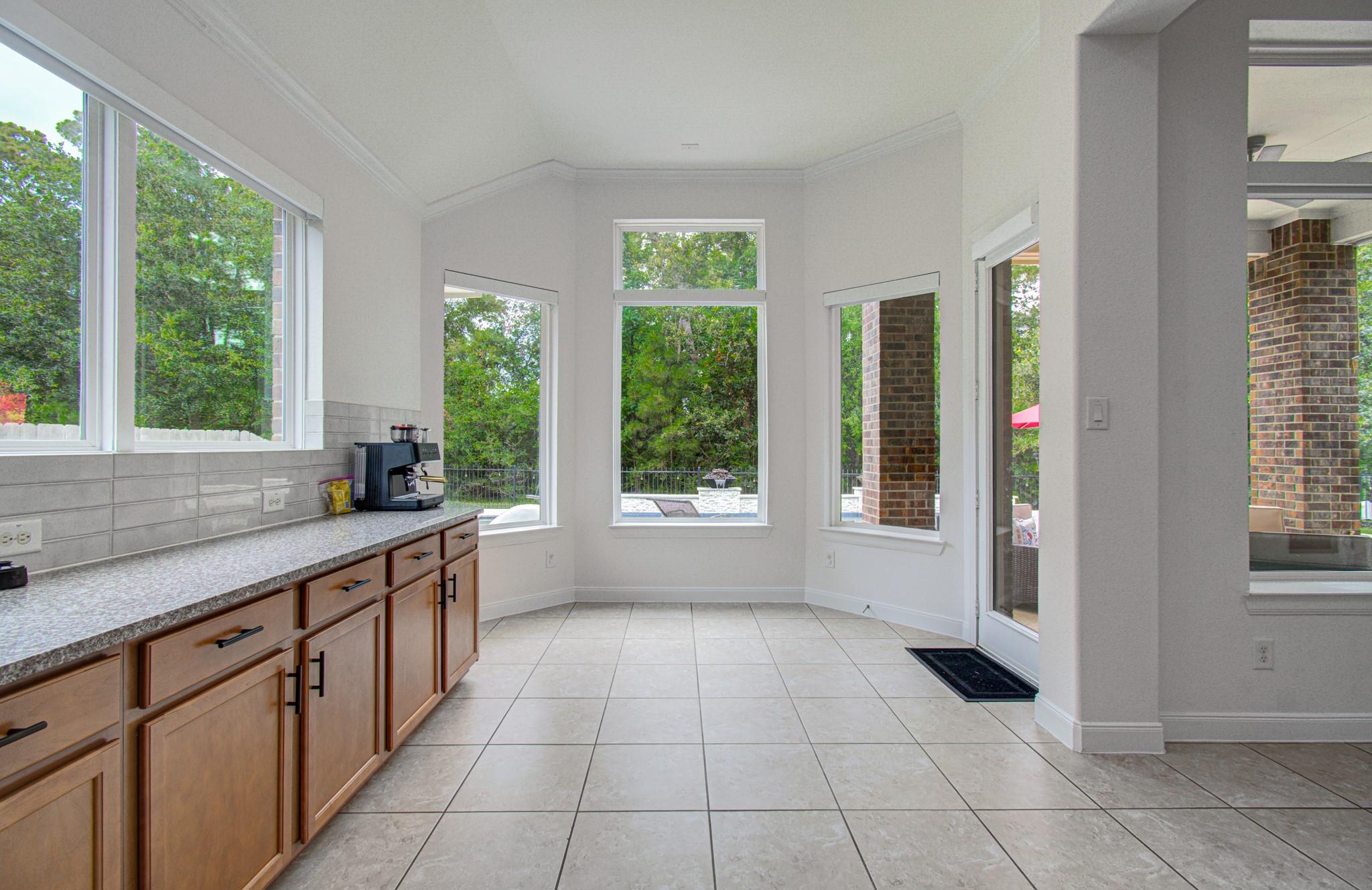 13812 N Lake Branch Lane, Houston Tx 77044 Property Photo 11