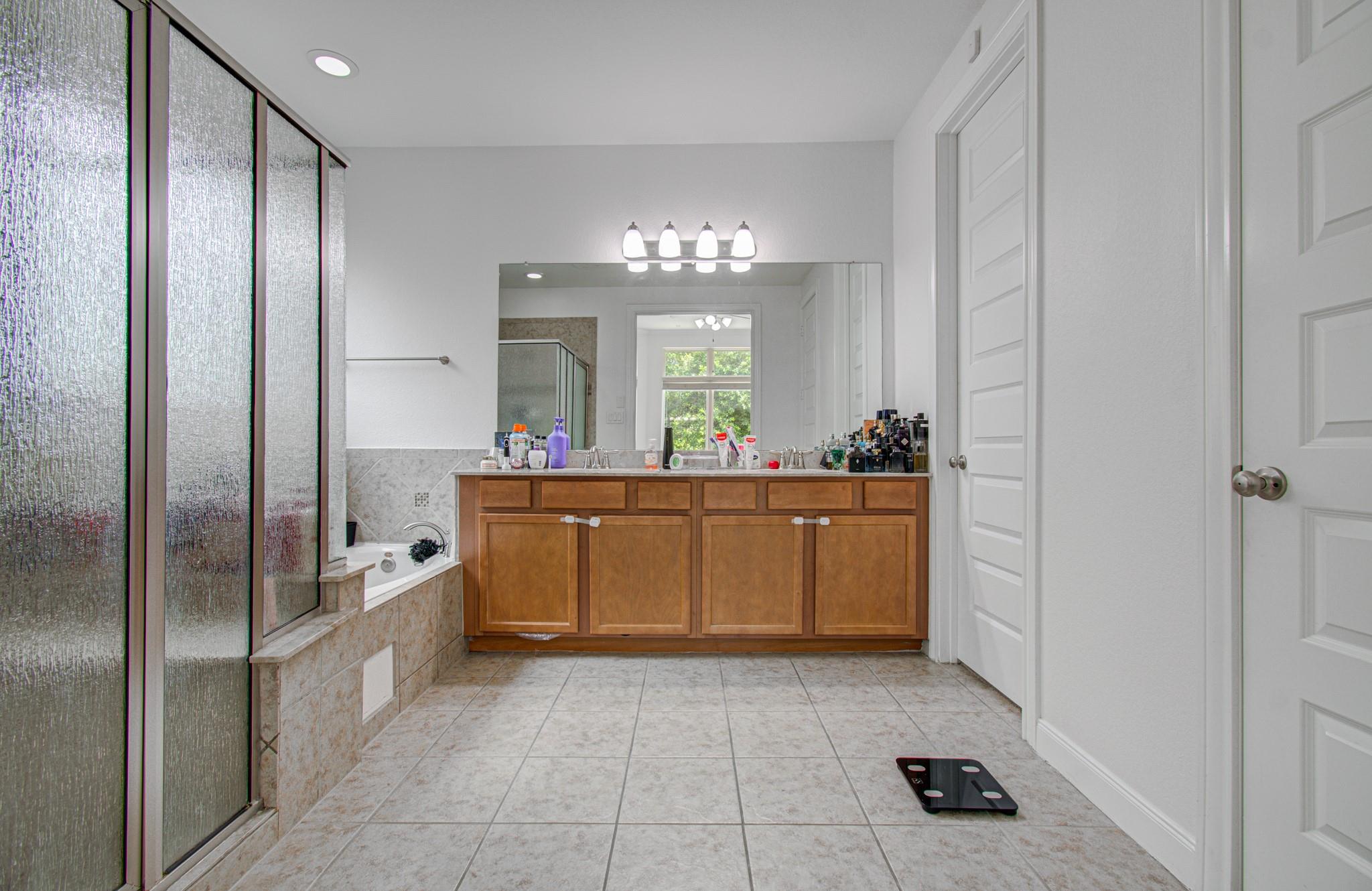 13812 N Lake Branch Lane, Houston Tx 77044 Property Photo 26