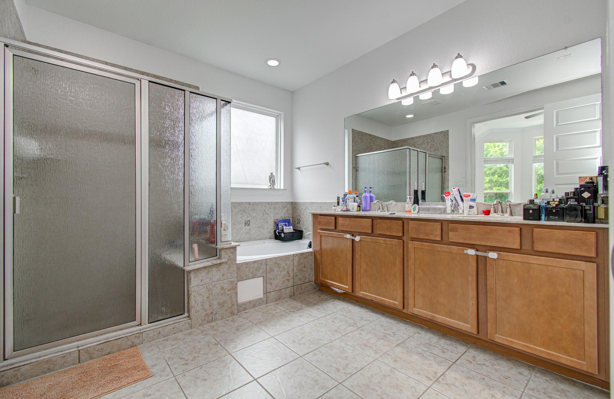 13812 N Lake Branch Lane, Houston Tx 77044 Property Photo 27