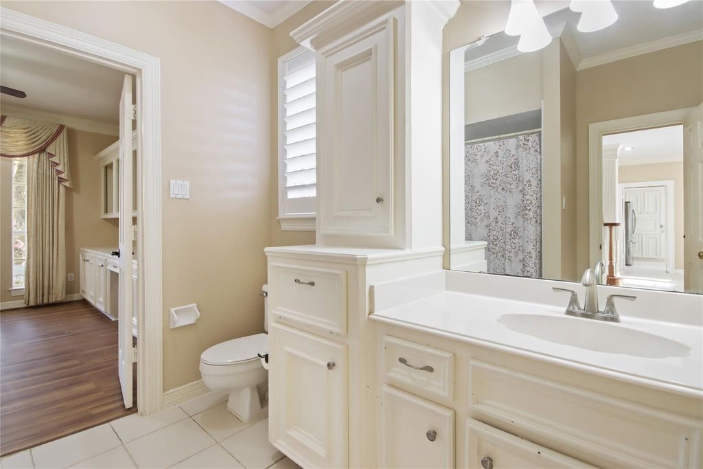 8411 Rockford Hall Drive Property Photo 15