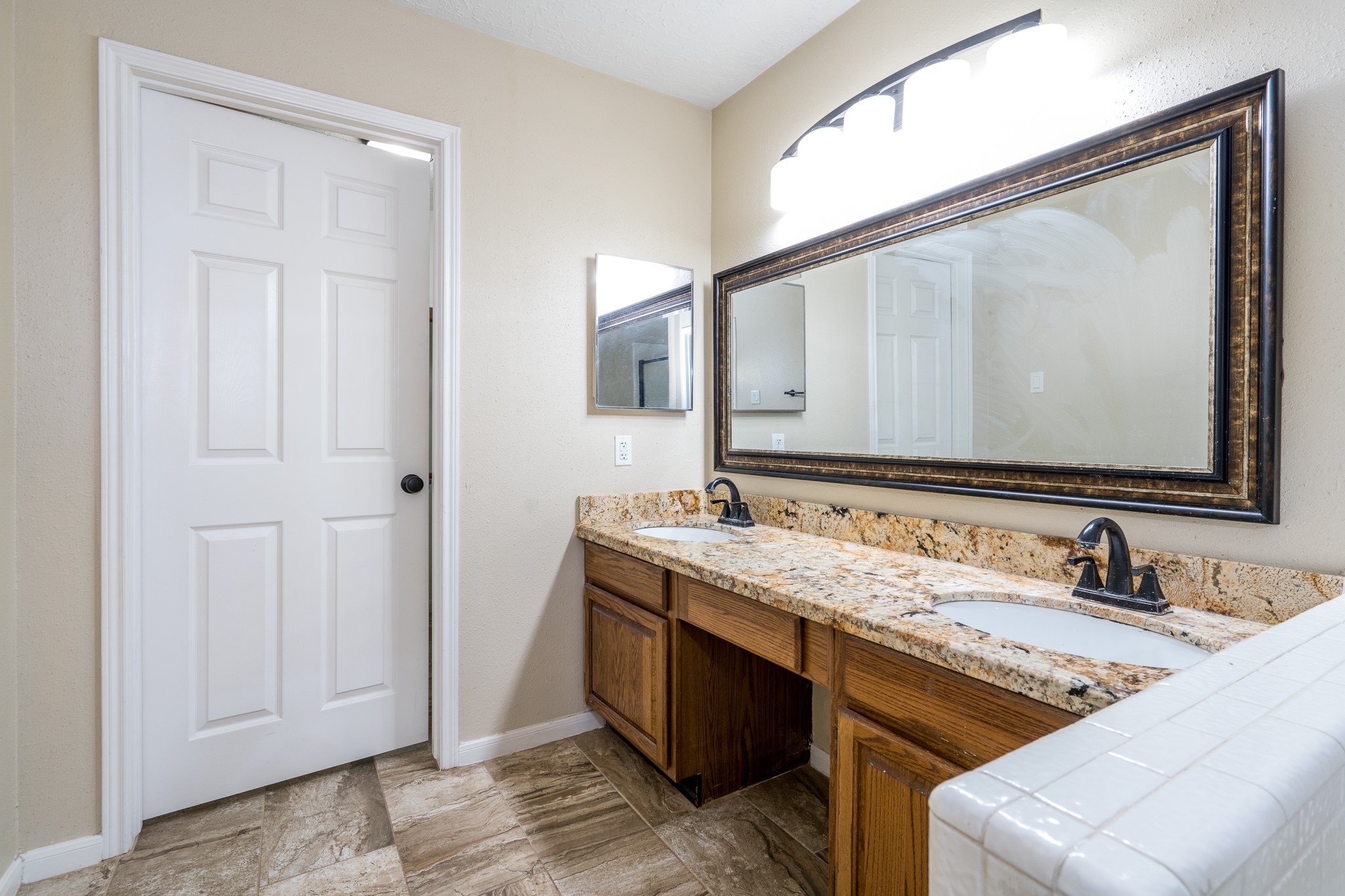 21315 Park Post Lane Property Photo 12