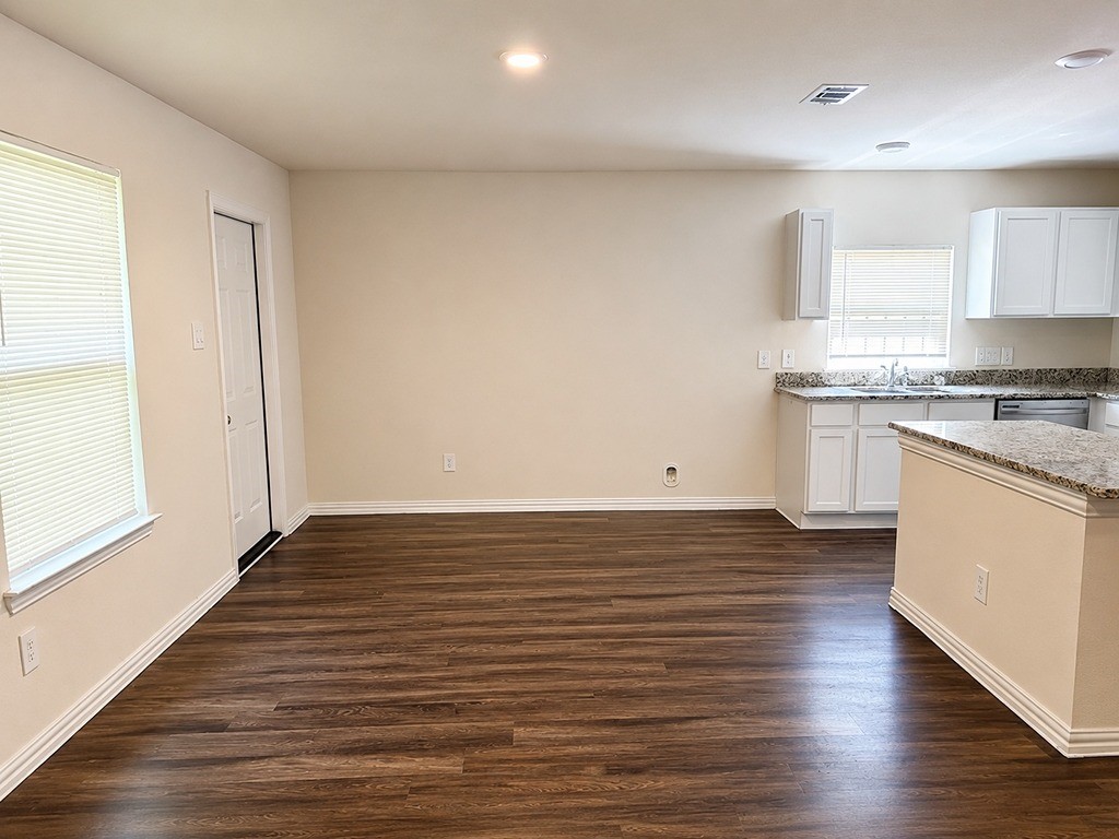 5609 Langley Road Property Photo 7