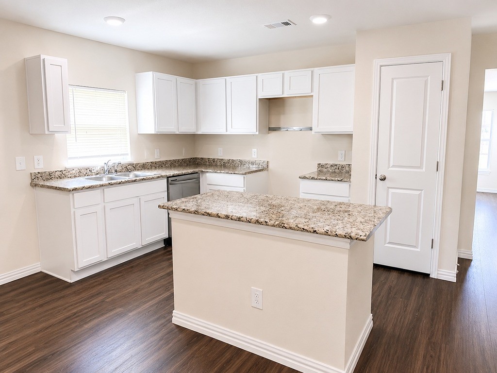5609 Langley Road Property Photo 8